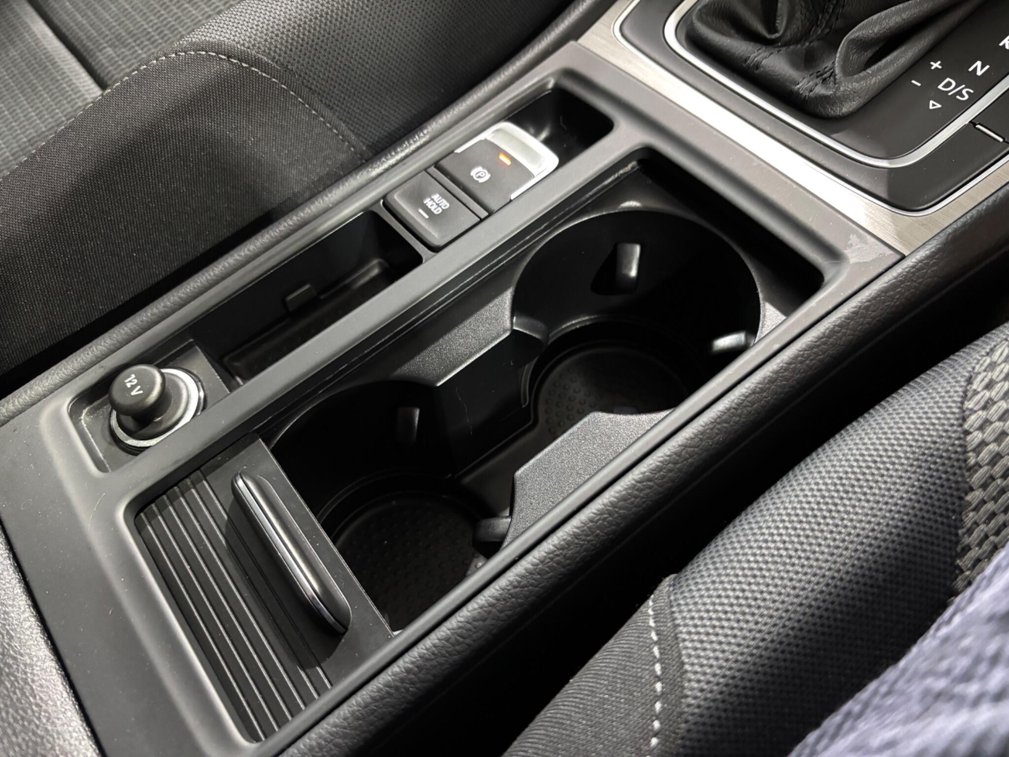 Volkswagen Golf view 33