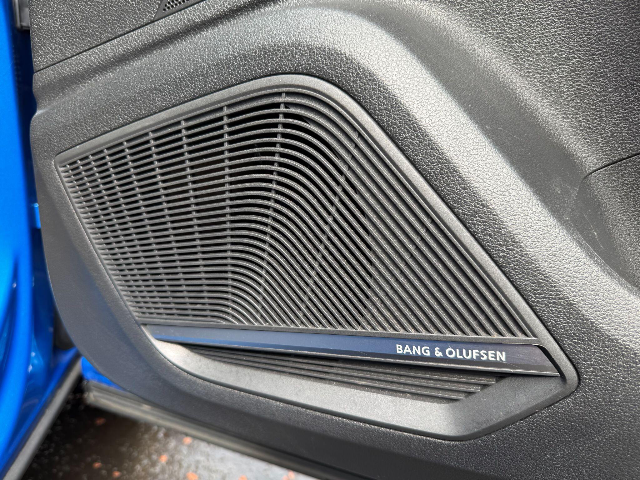 Audi Q2 view 38
