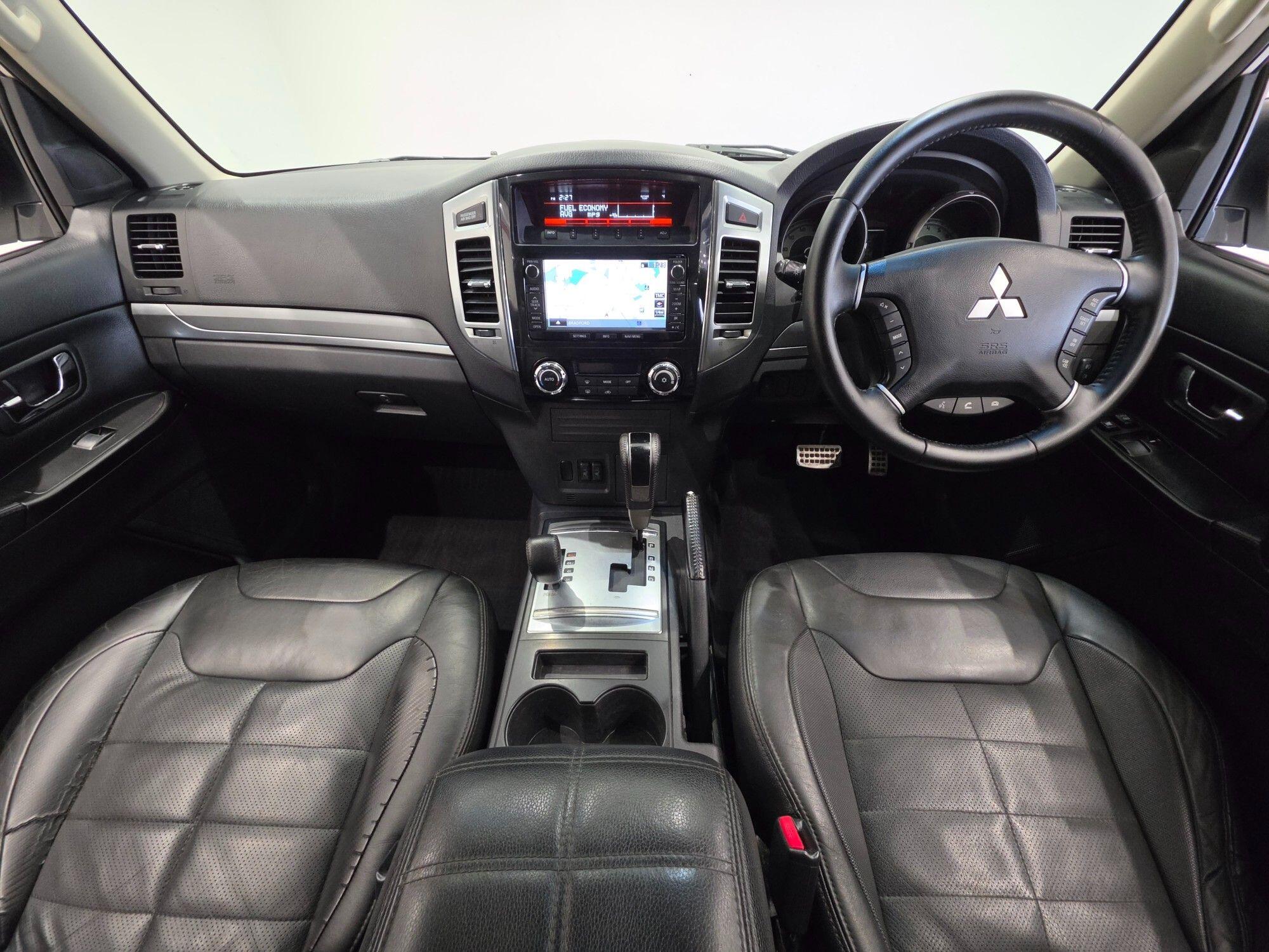Mitsubishi Shogun view 22