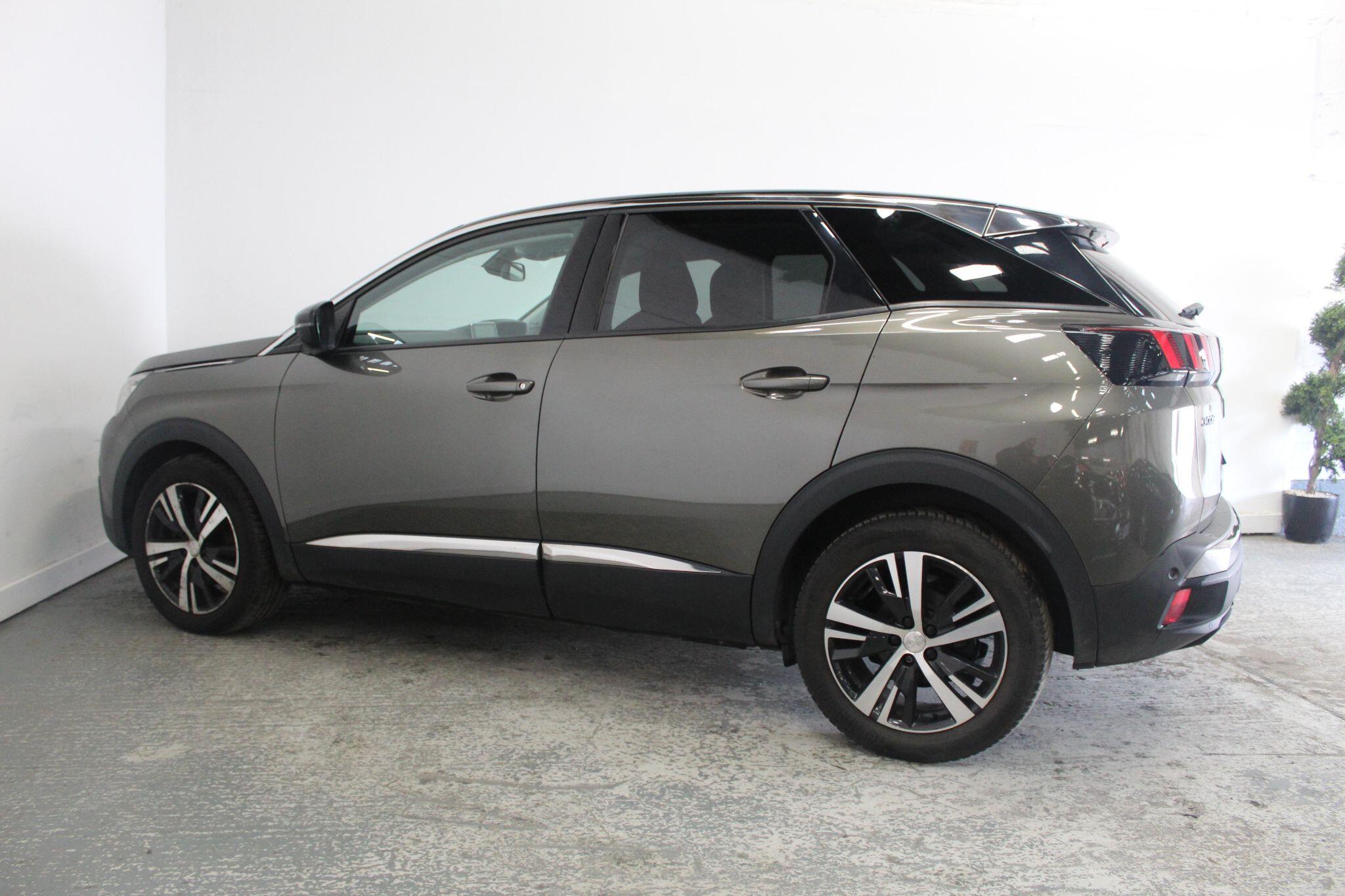 Peugeot 3008 view 10