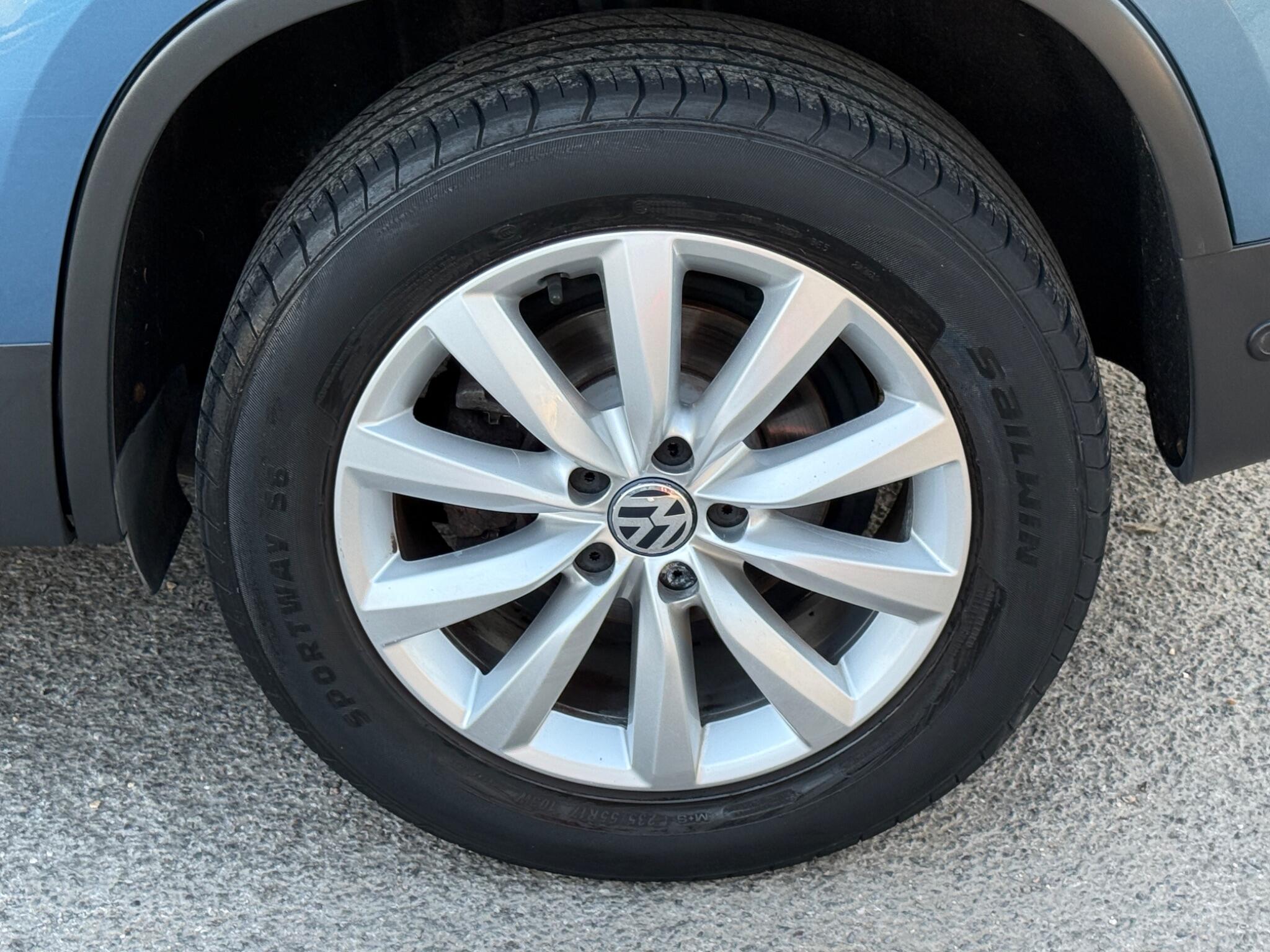 Volkswagen Tiguan - Image 28