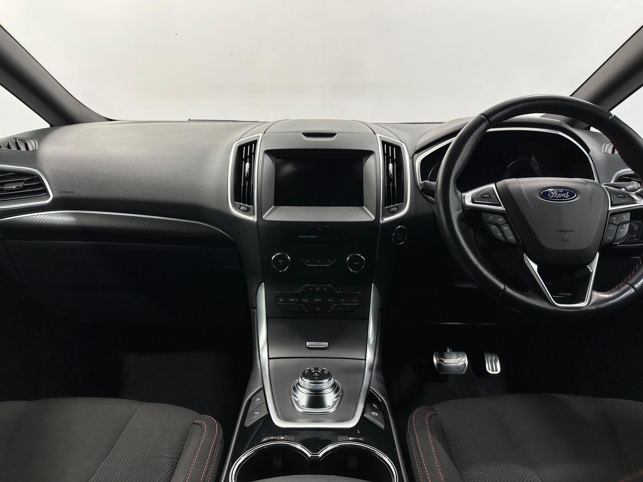 Ford S-Max view 20