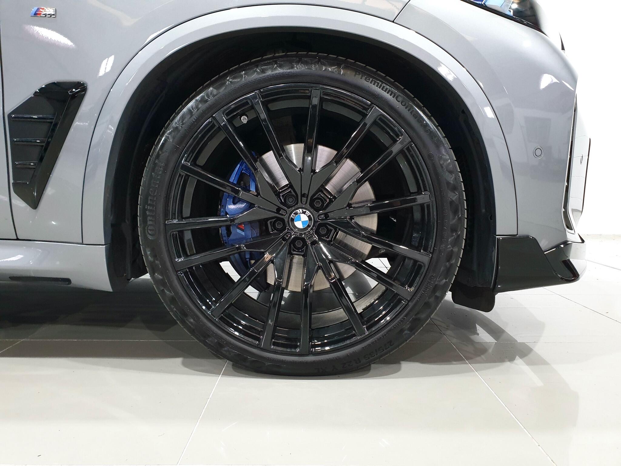 BMW X5 view 43