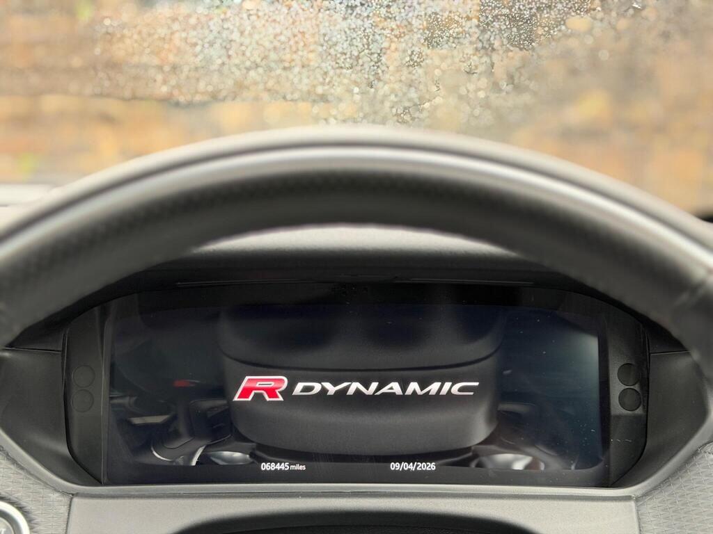 Land Rover Range Rover Velar view 24