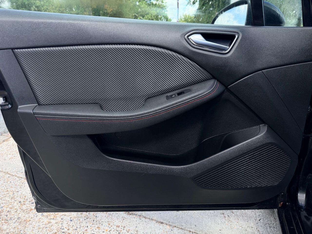 Renault Clio view 21