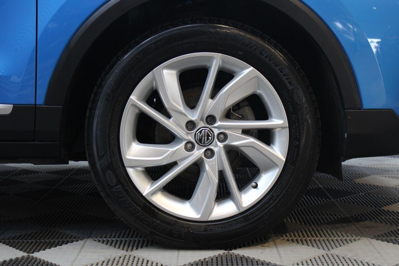 MG ZS view 11