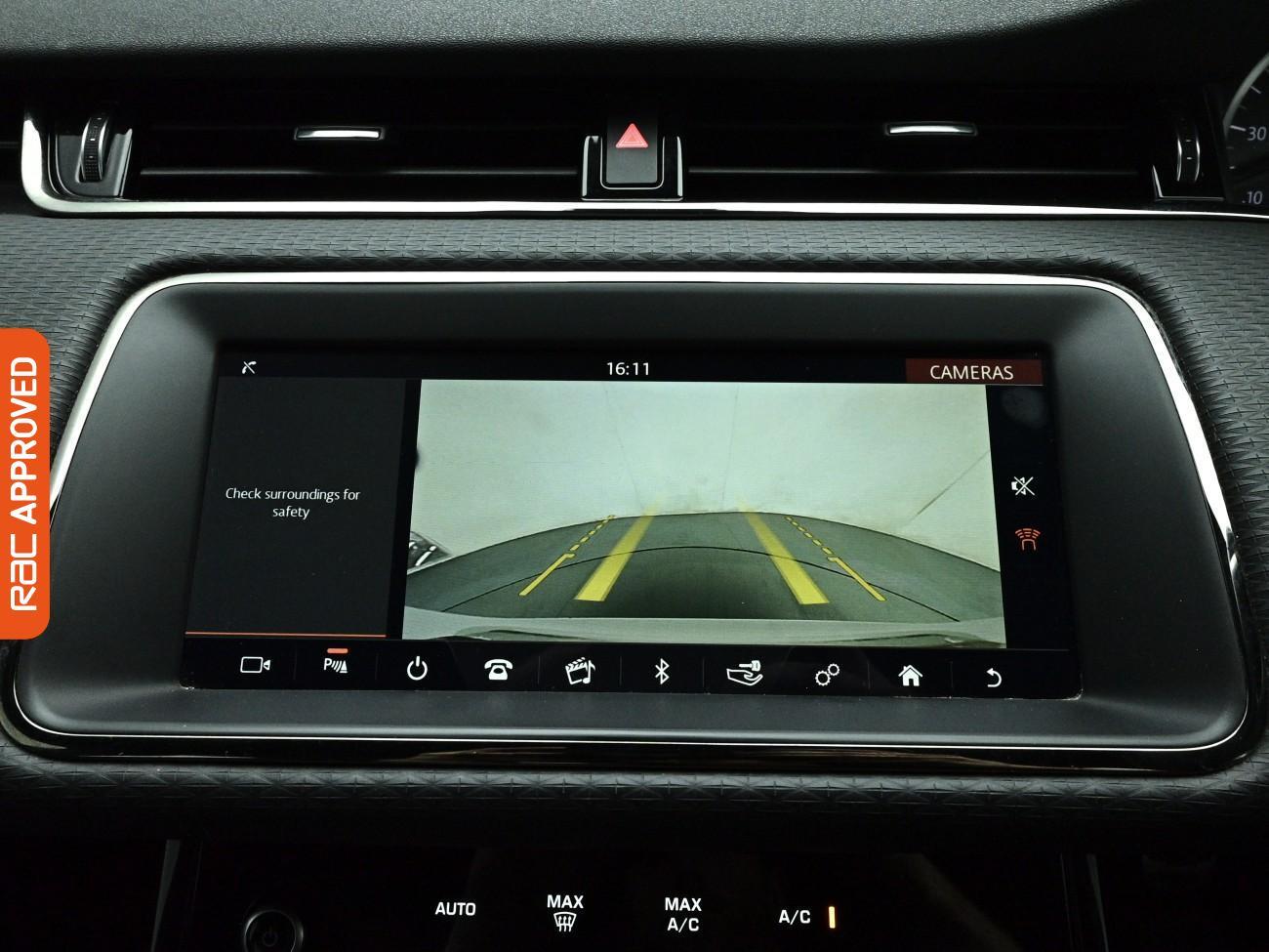 Land Rover Range Rover Evoque view 3
