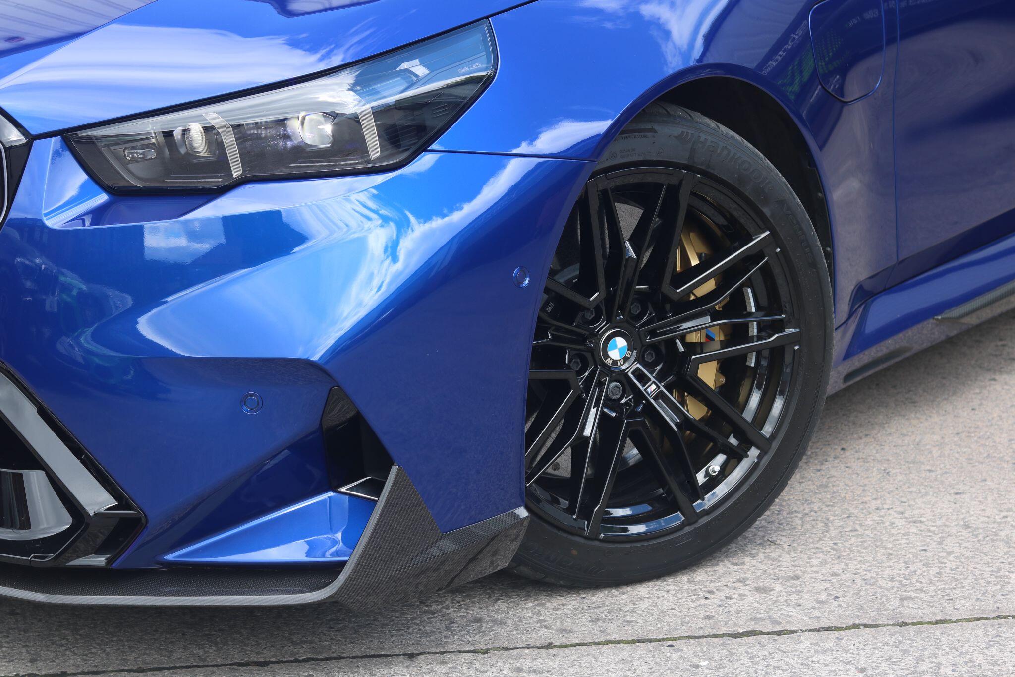 BMW M5 view 25
