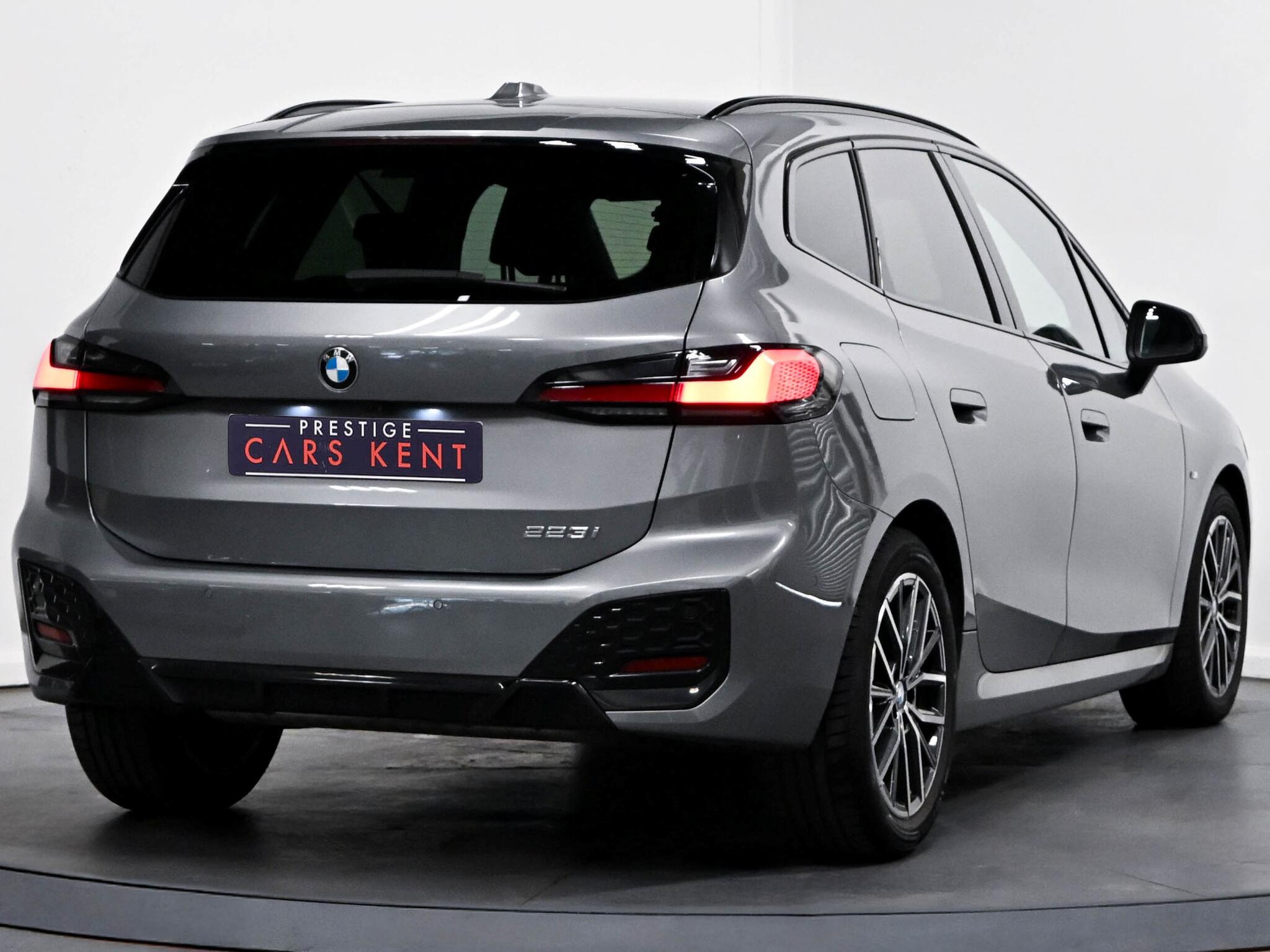 BMW 2 Series Active Tourer view 19