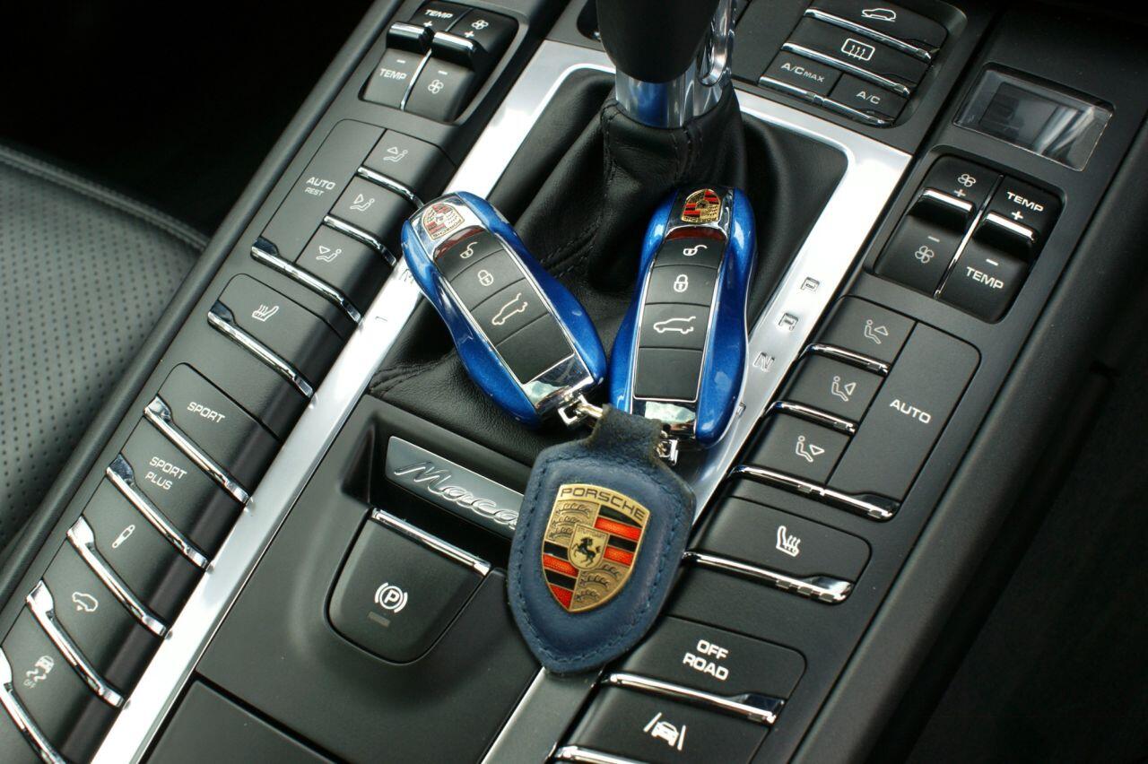 Porsche Macan view 77