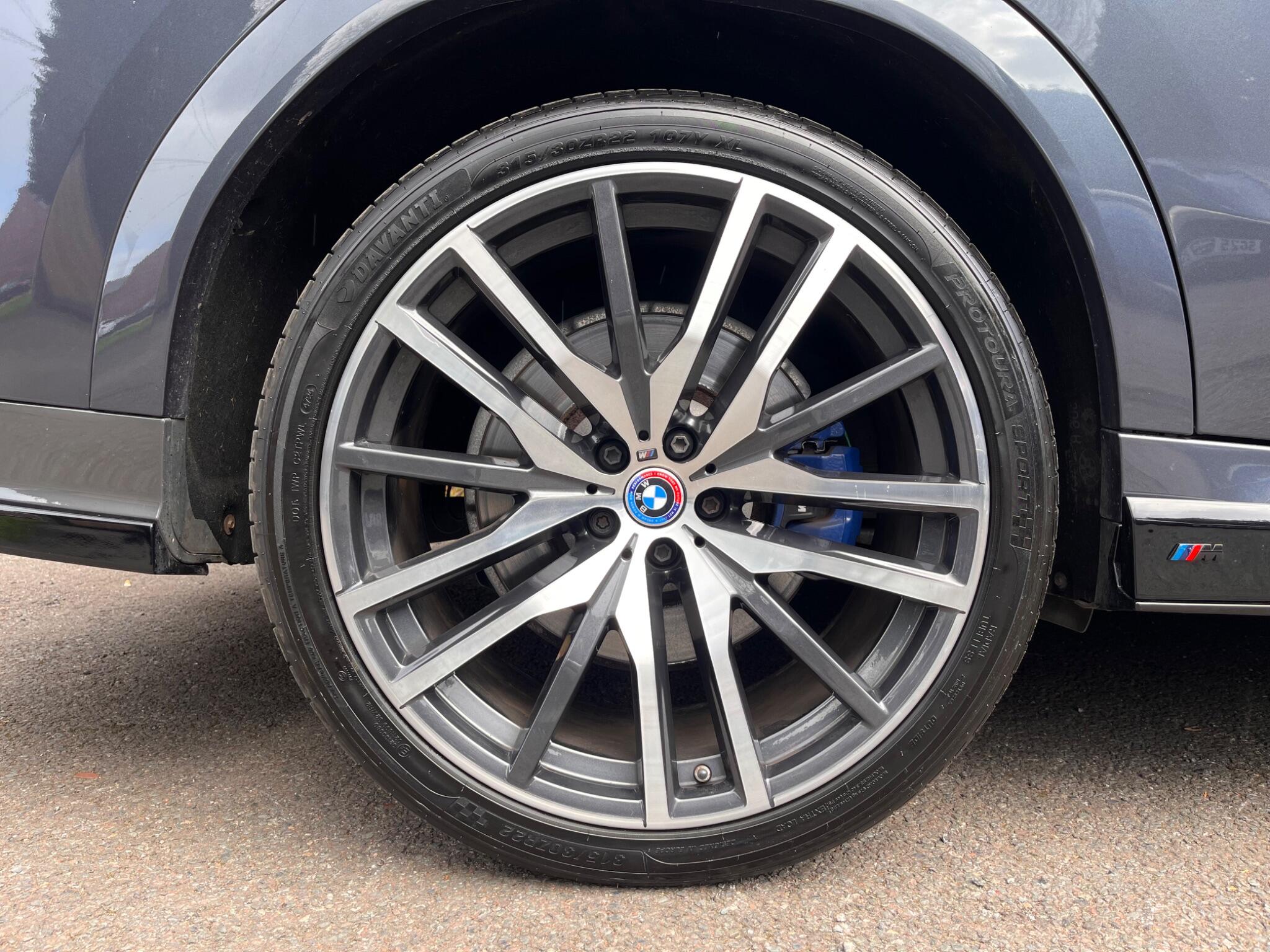 BMW X6 view 36