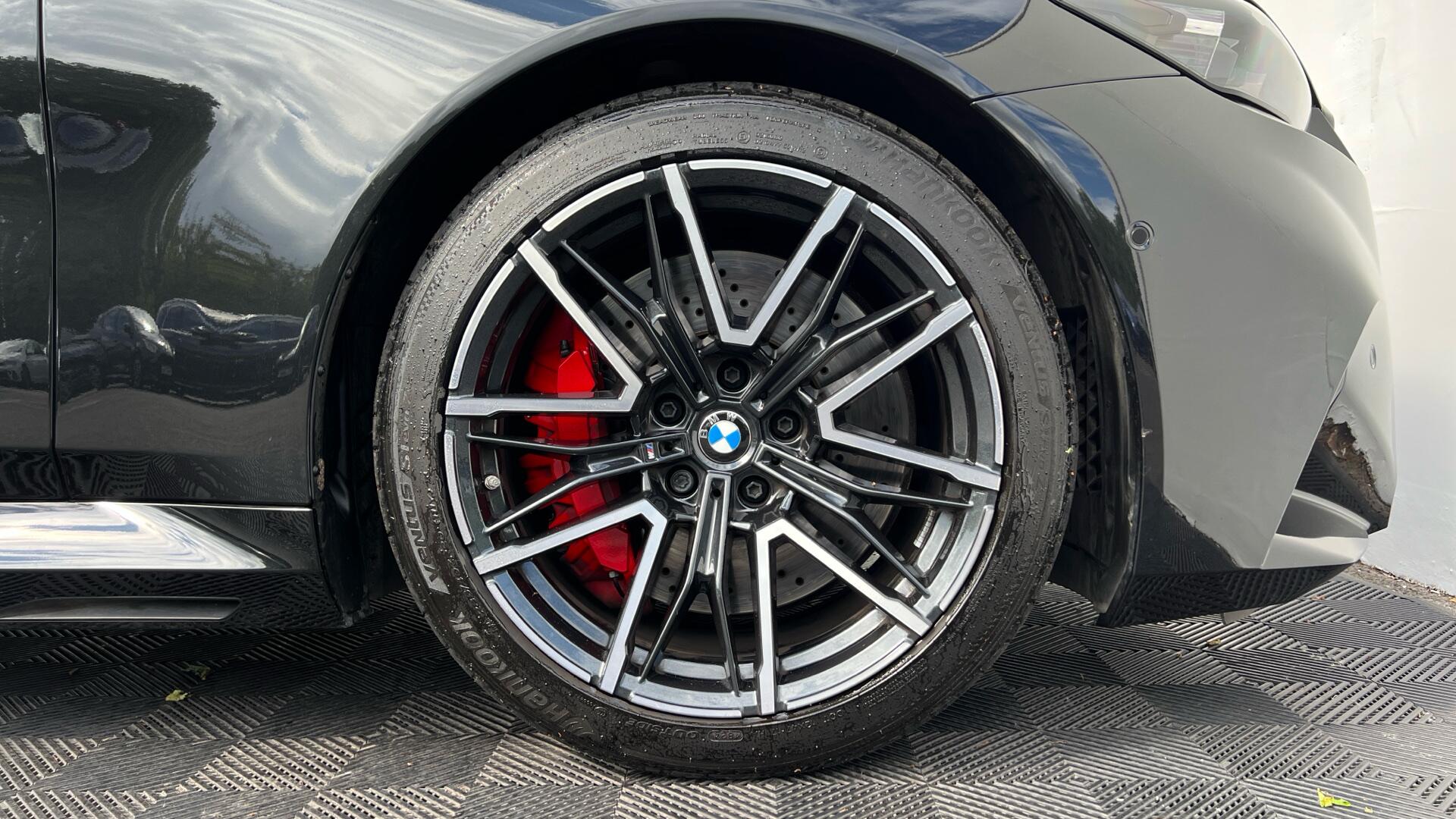 BMW M5 view 14