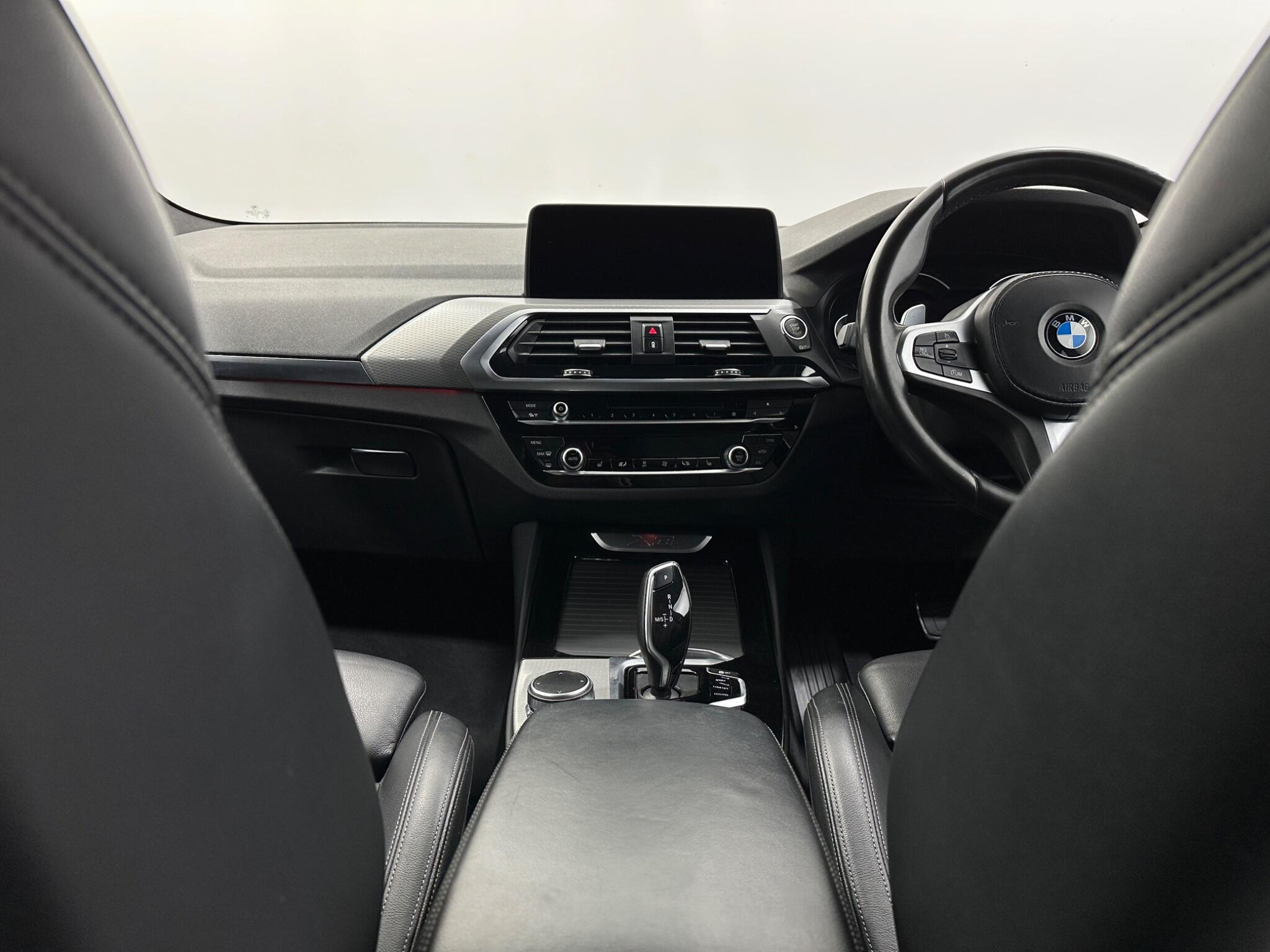 BMW X3 view 19