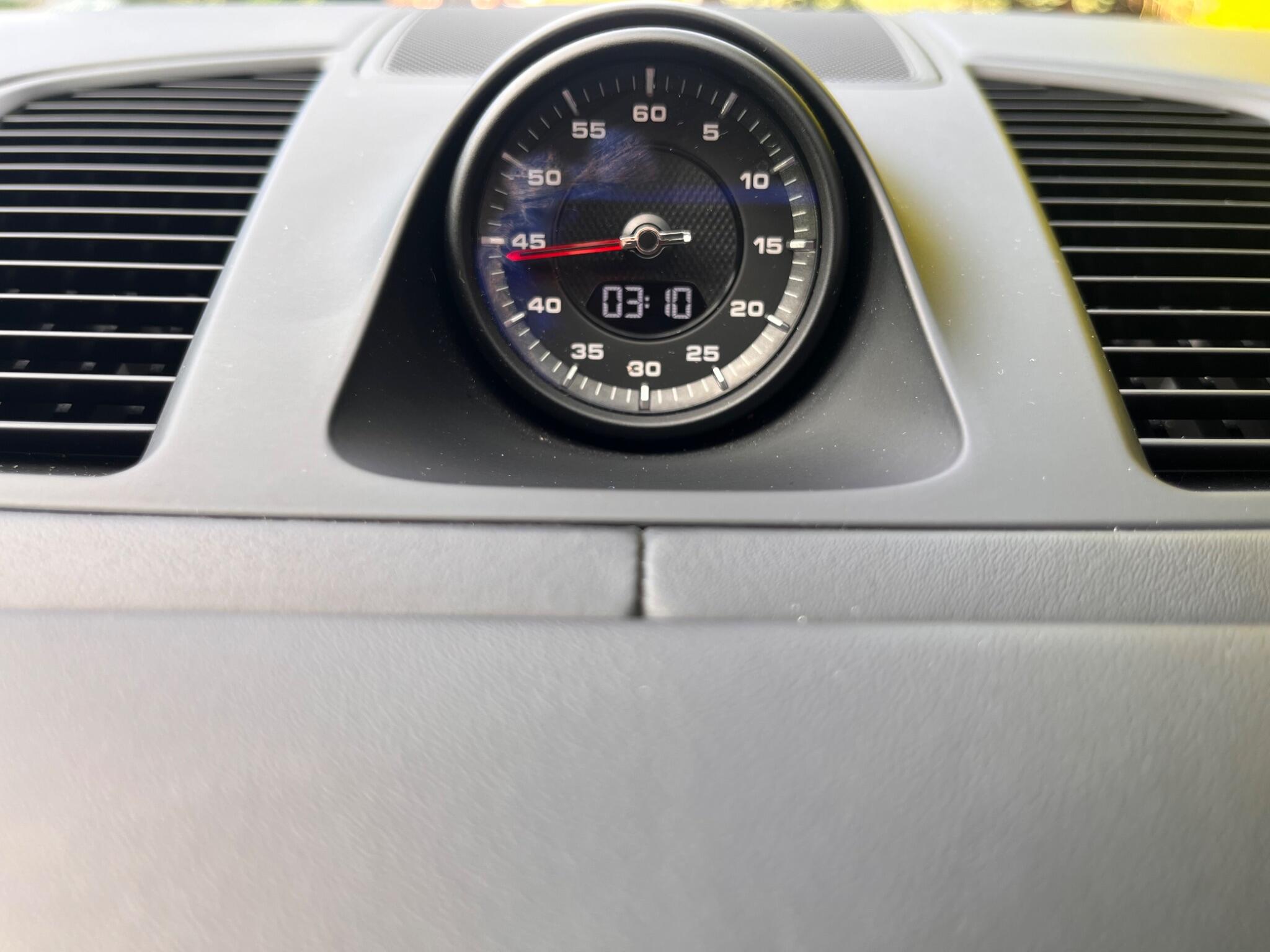 Porsche Cayenne view 28