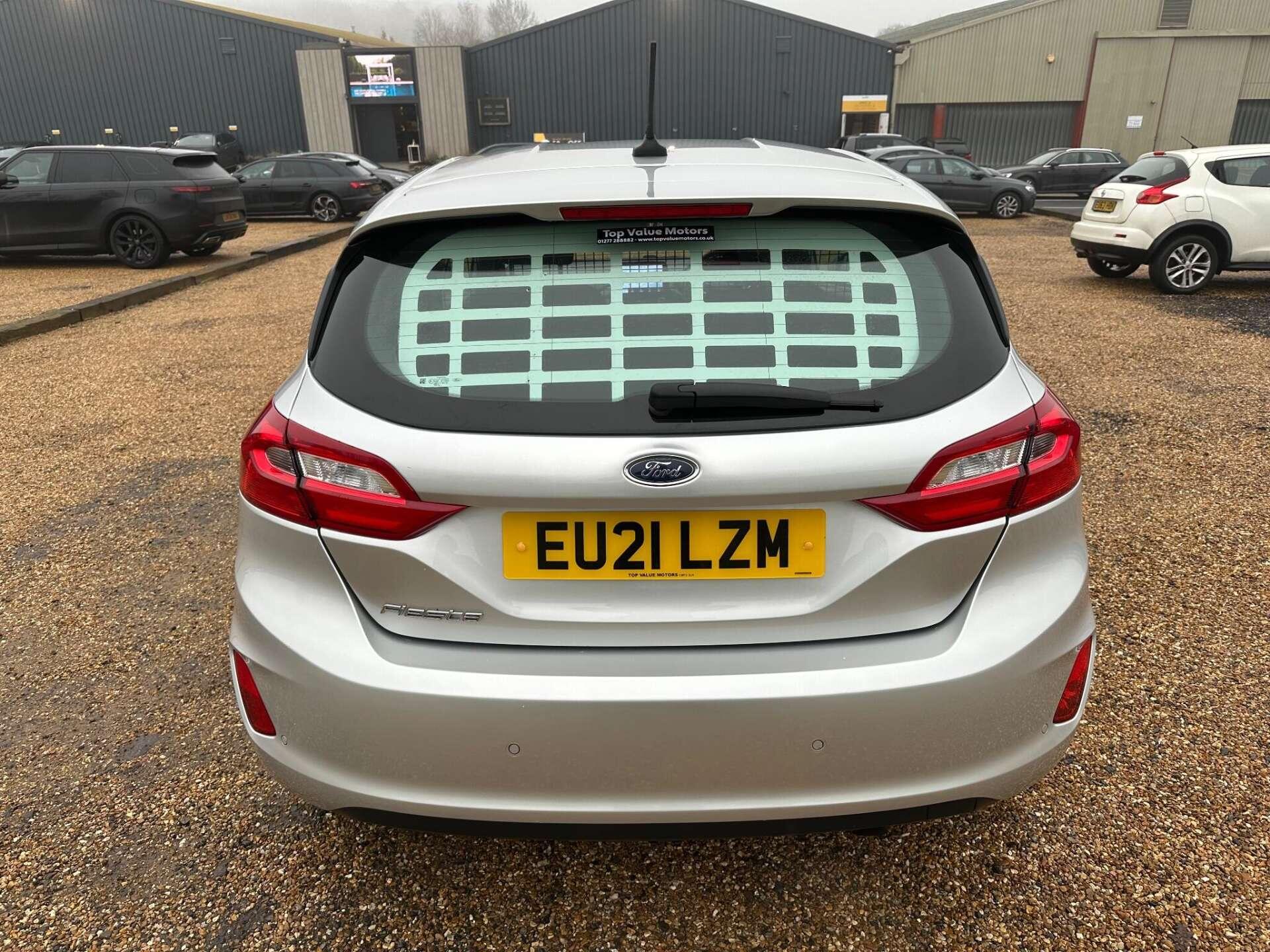 Ford Fiesta view 6
