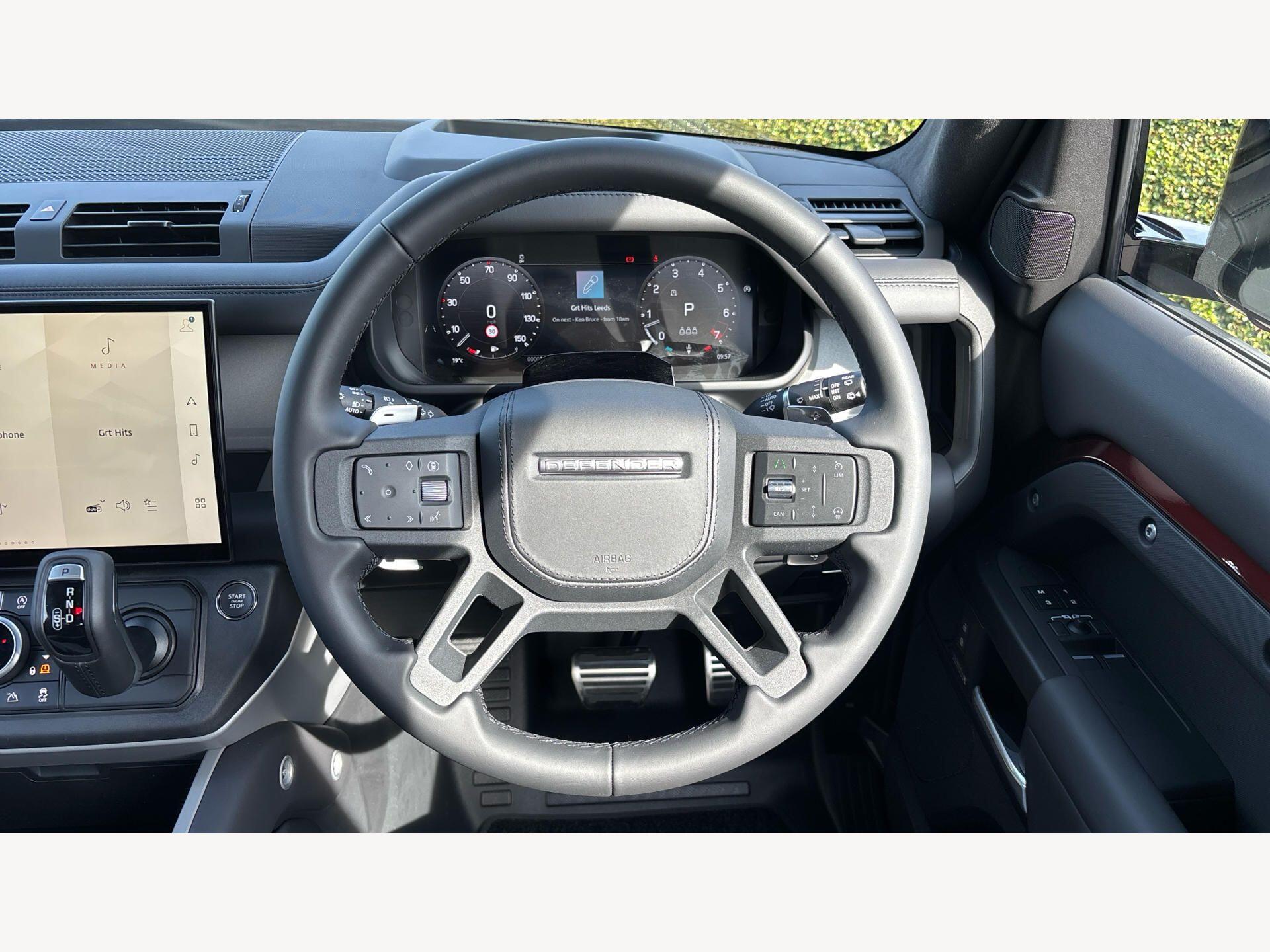 Land Rover Defender view 18