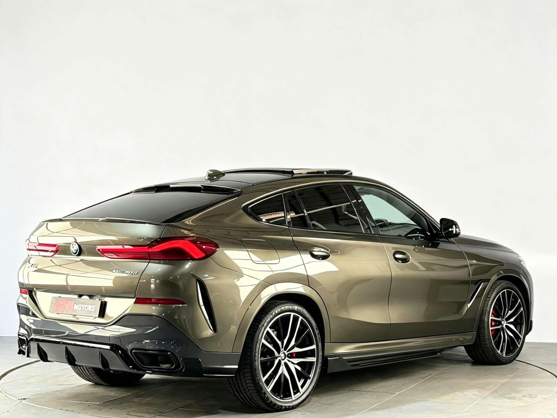 BMW X6 view 12