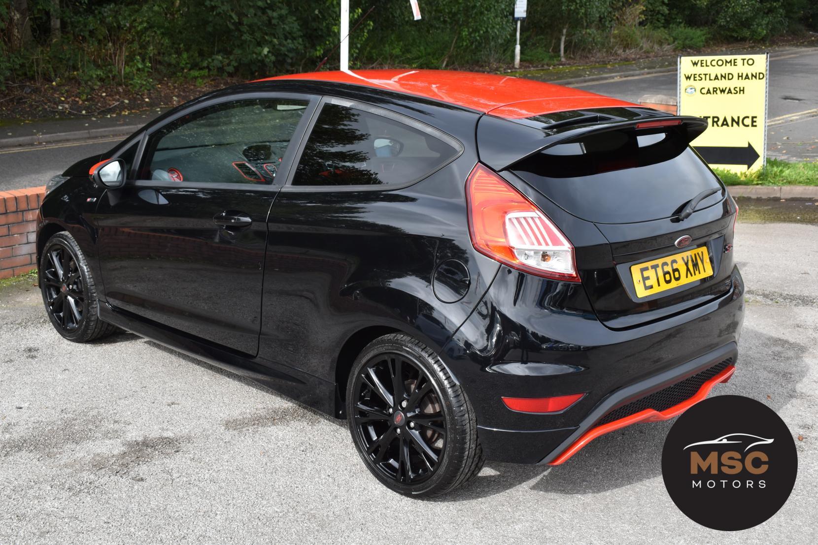 Ford Fiesta view 13