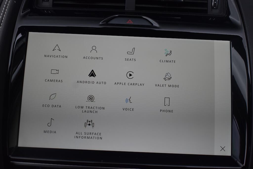 Jaguar E-Pace view 60