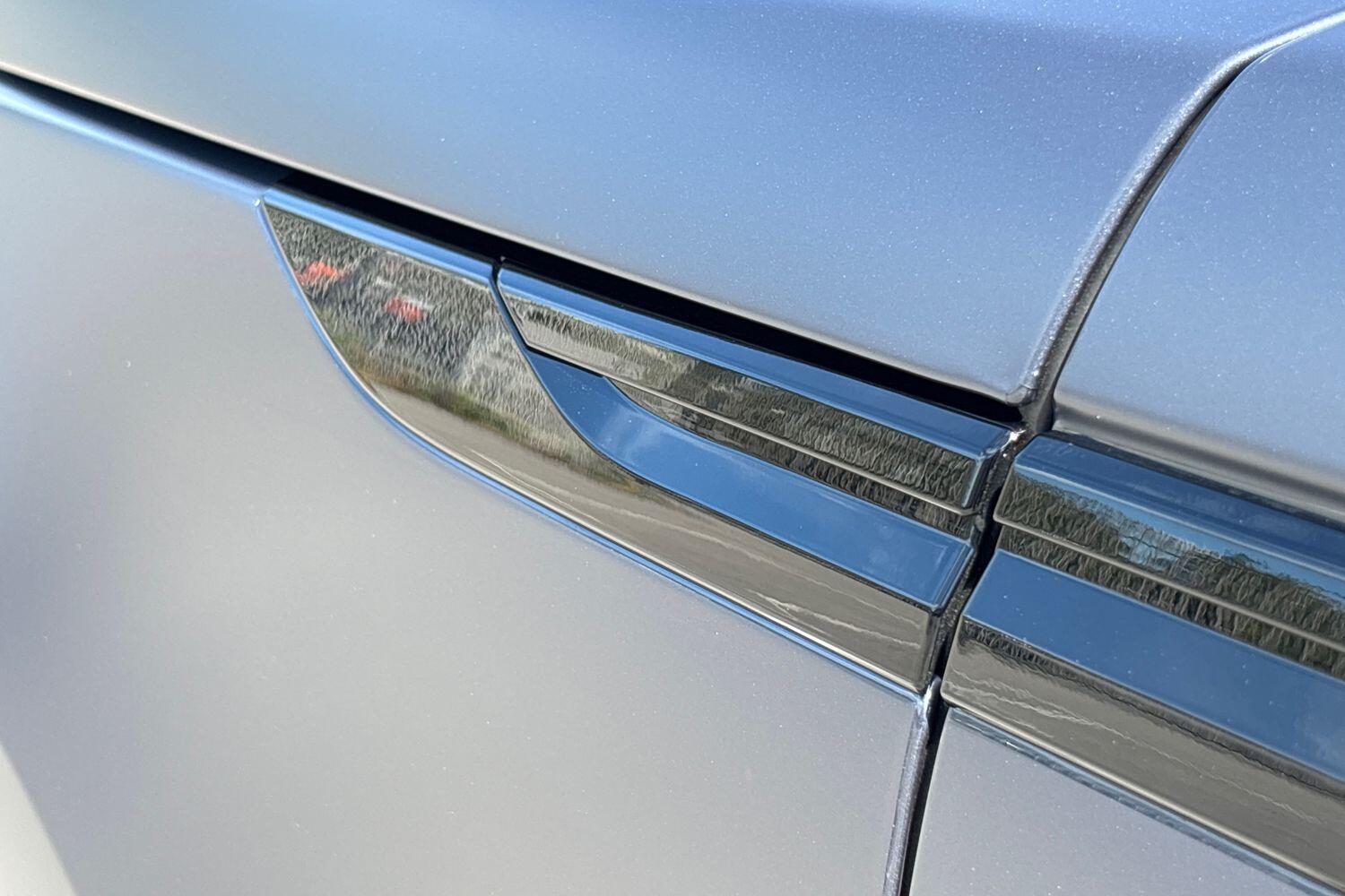 Land Rover Range Rover Velar view 24