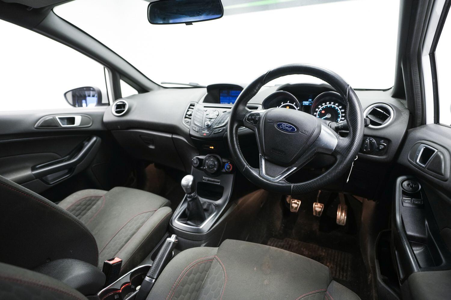 Ford Fiesta view 8