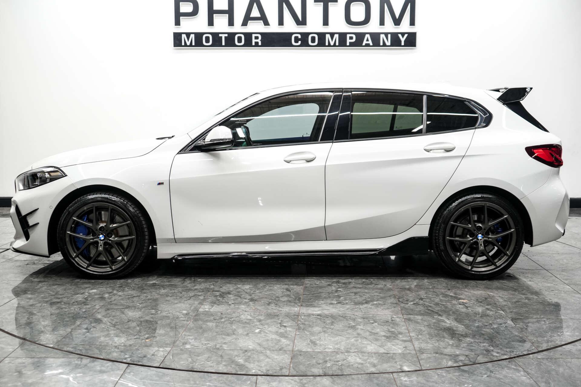 BMW 1 Series view 3