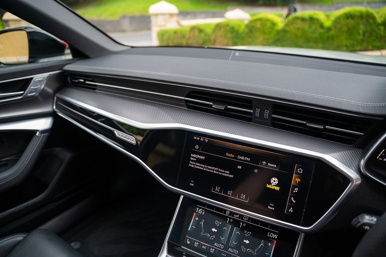 Audi RS6 view 57
