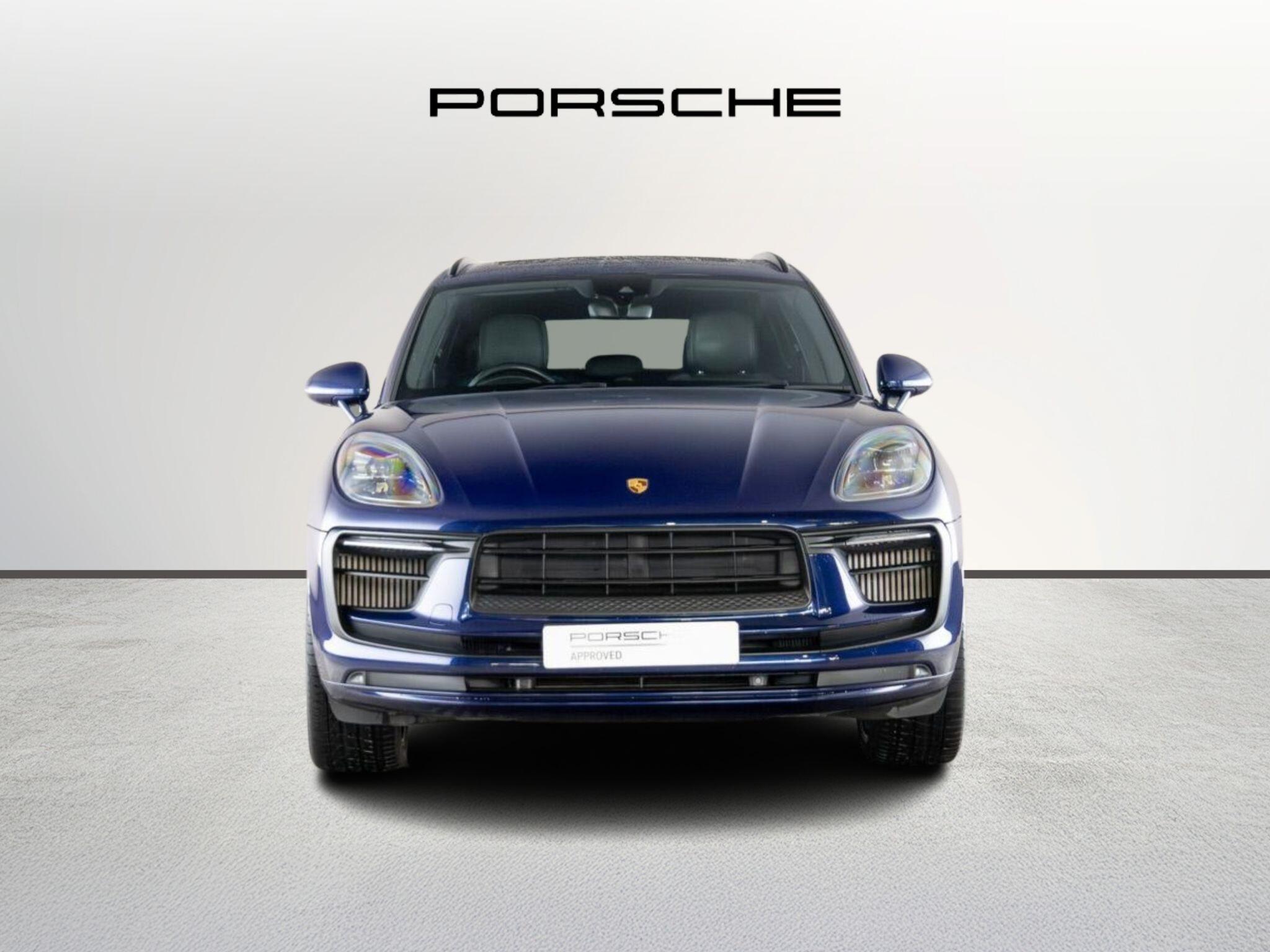 Porsche Macan view 44