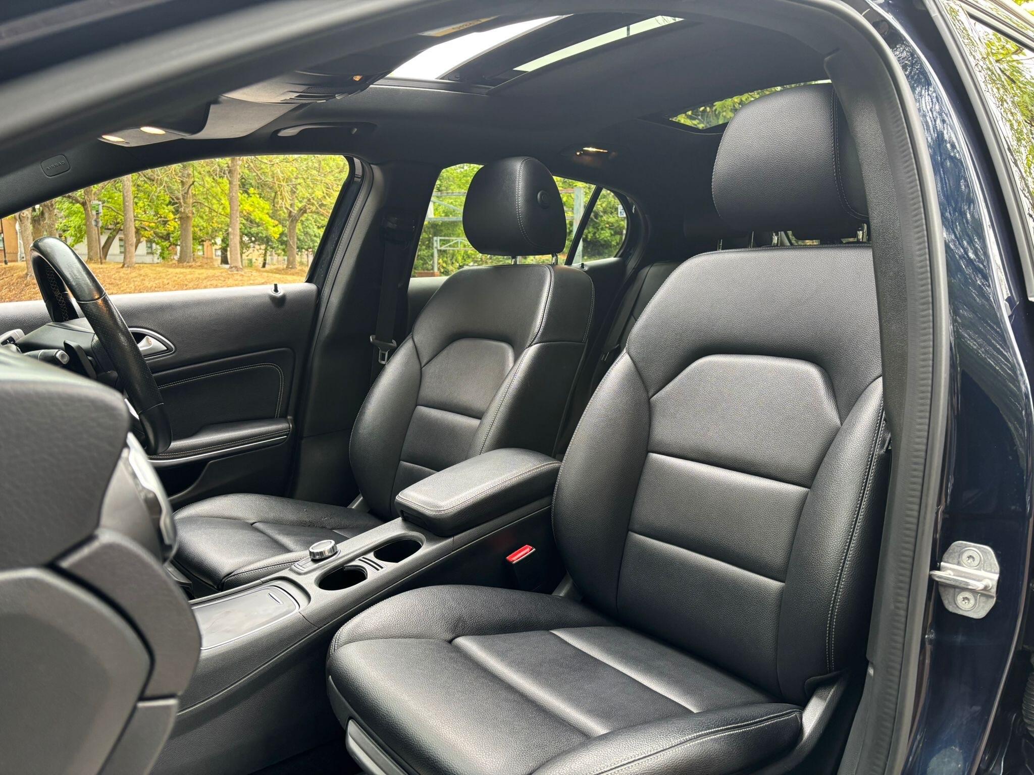 Mercedes-Benz GLA view 20