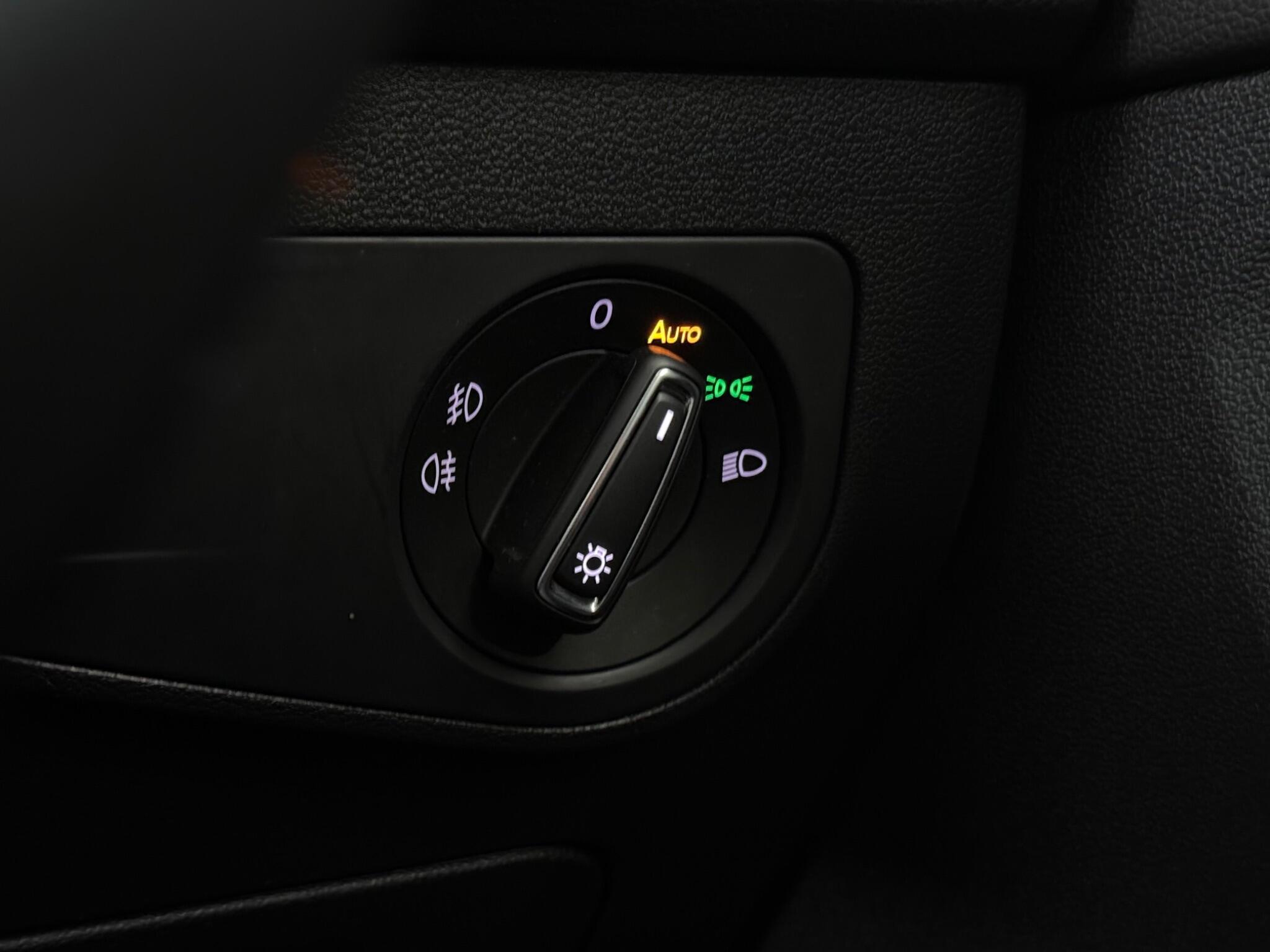 Volkswagen Tiguan view 21