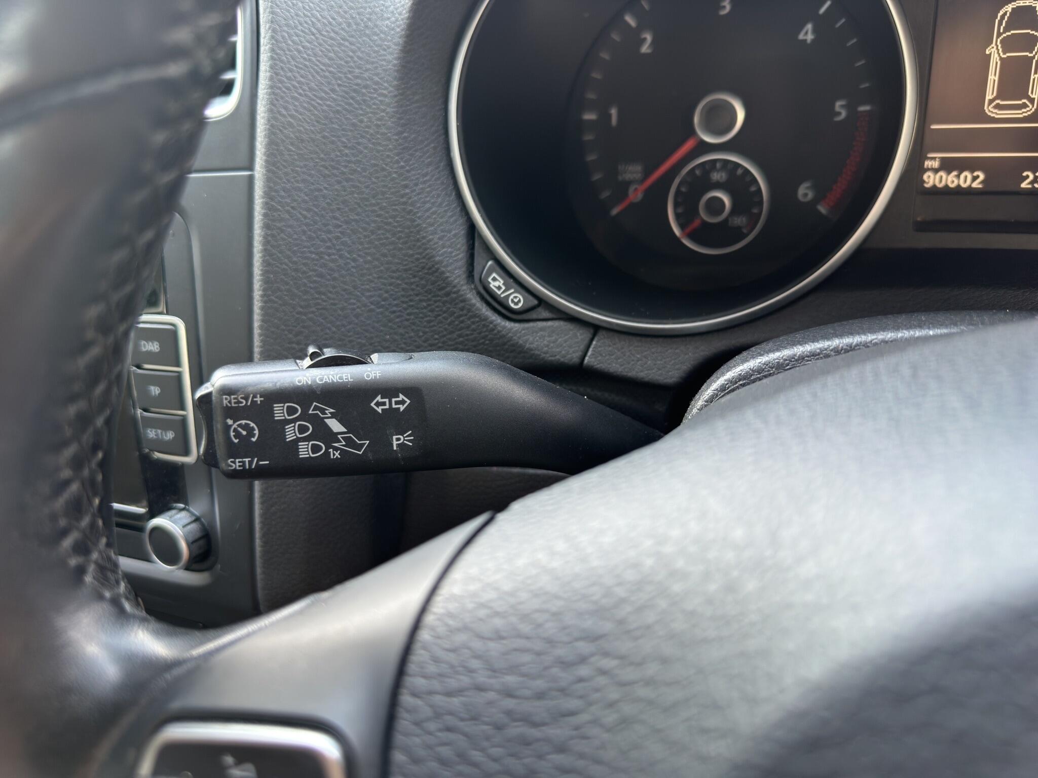 Volkswagen Golf view 23