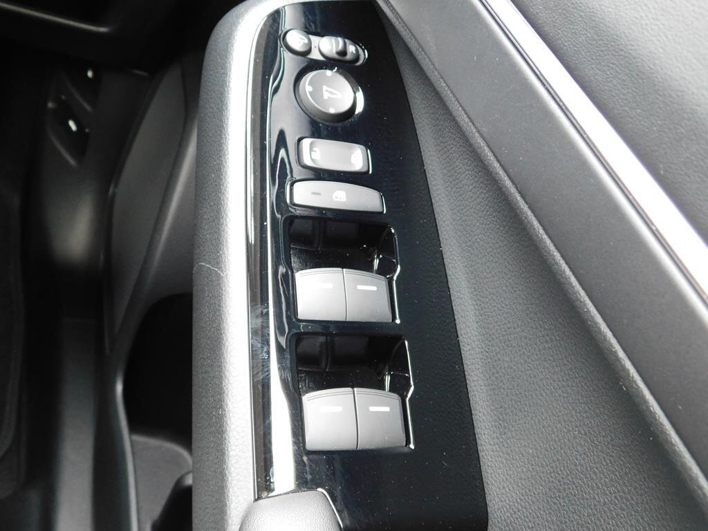 HR-V