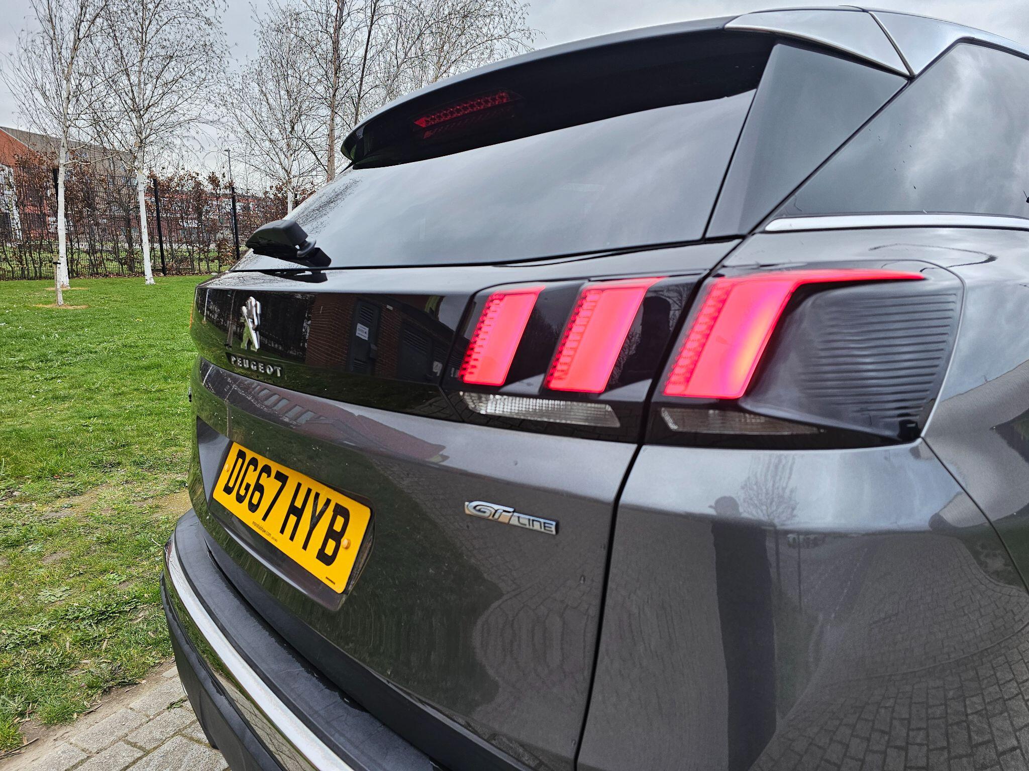 Peugeot 3008 view 6