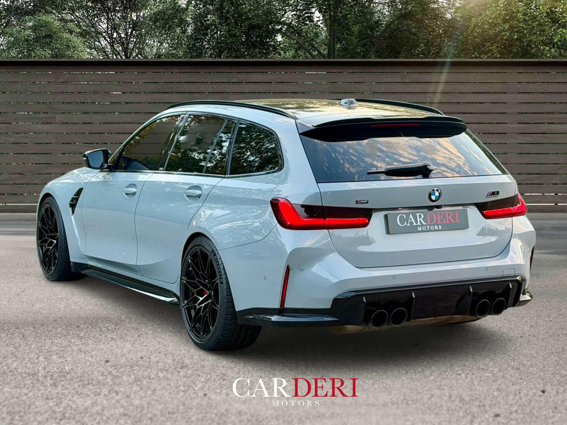 BMW M3 view 3