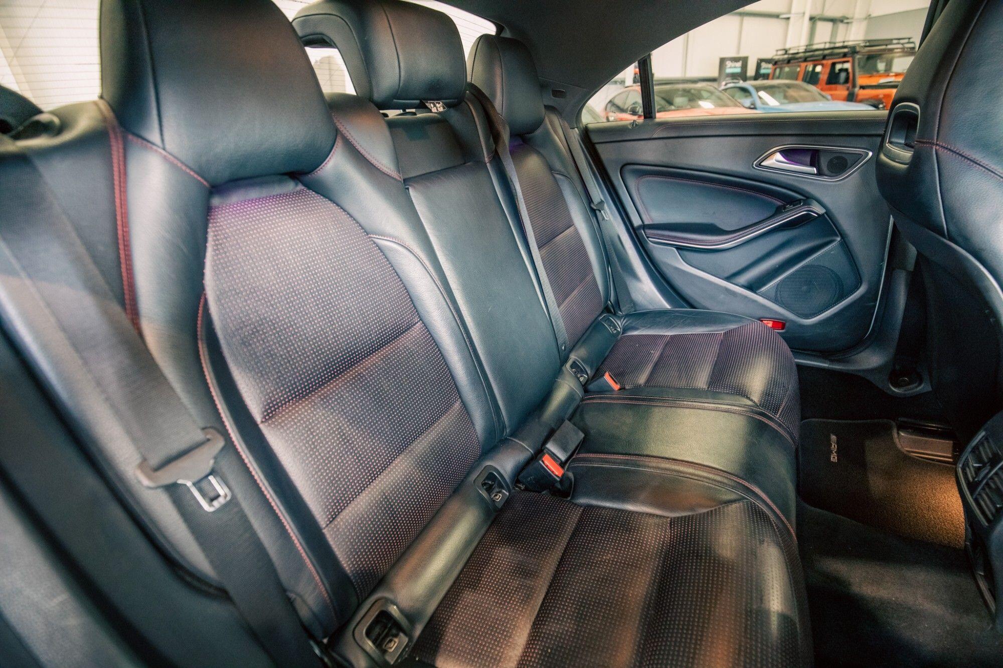 Mercedes-Benz Cla view 9