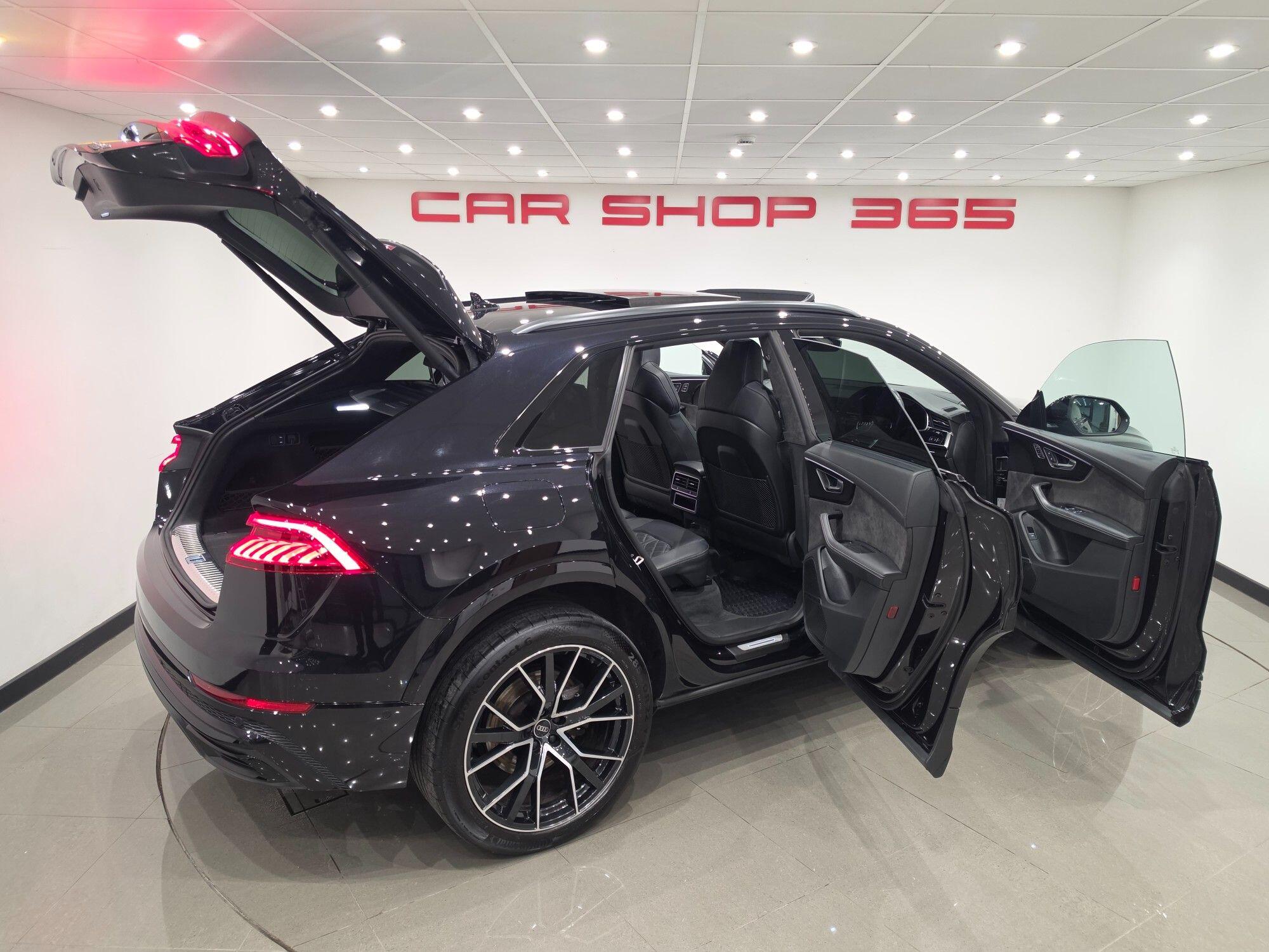 Audi Q8 view 71