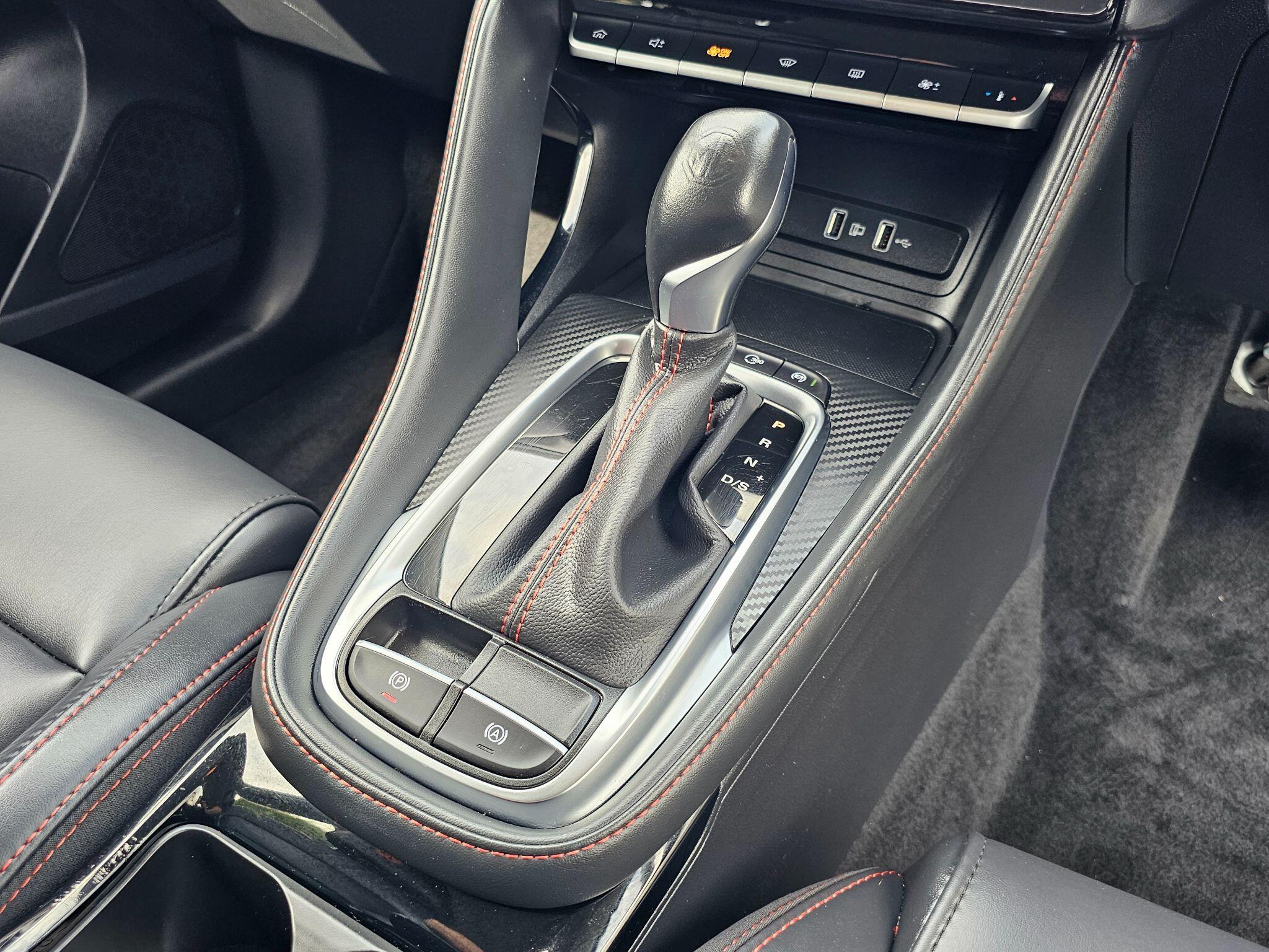 MG ZS view 50