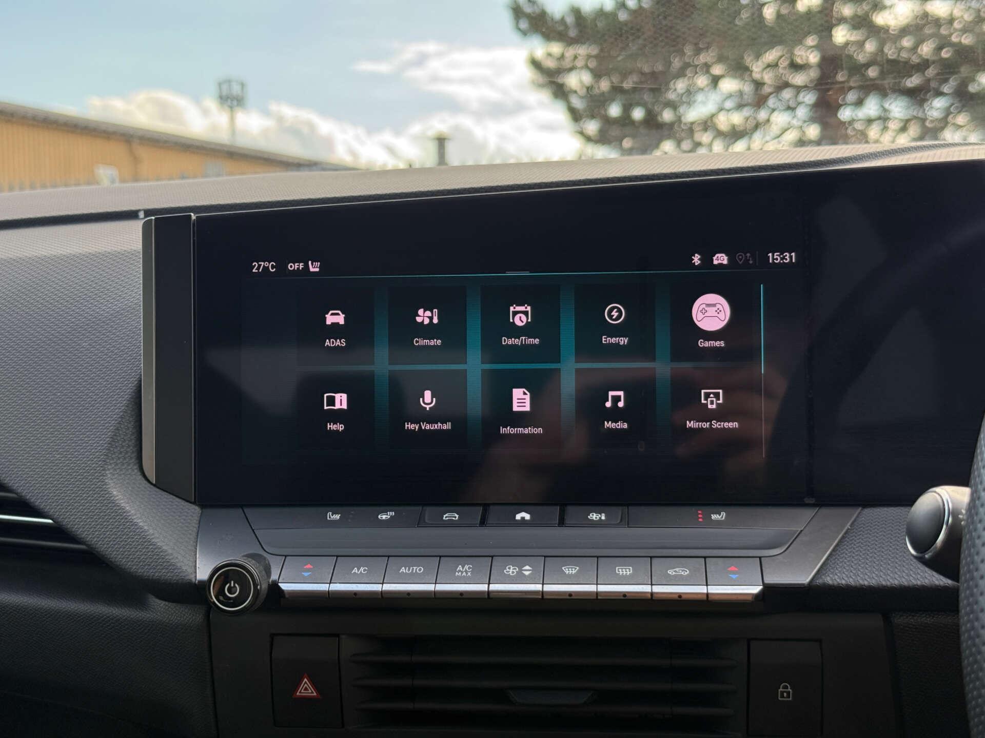 Vauxhall Astra Electric view 69