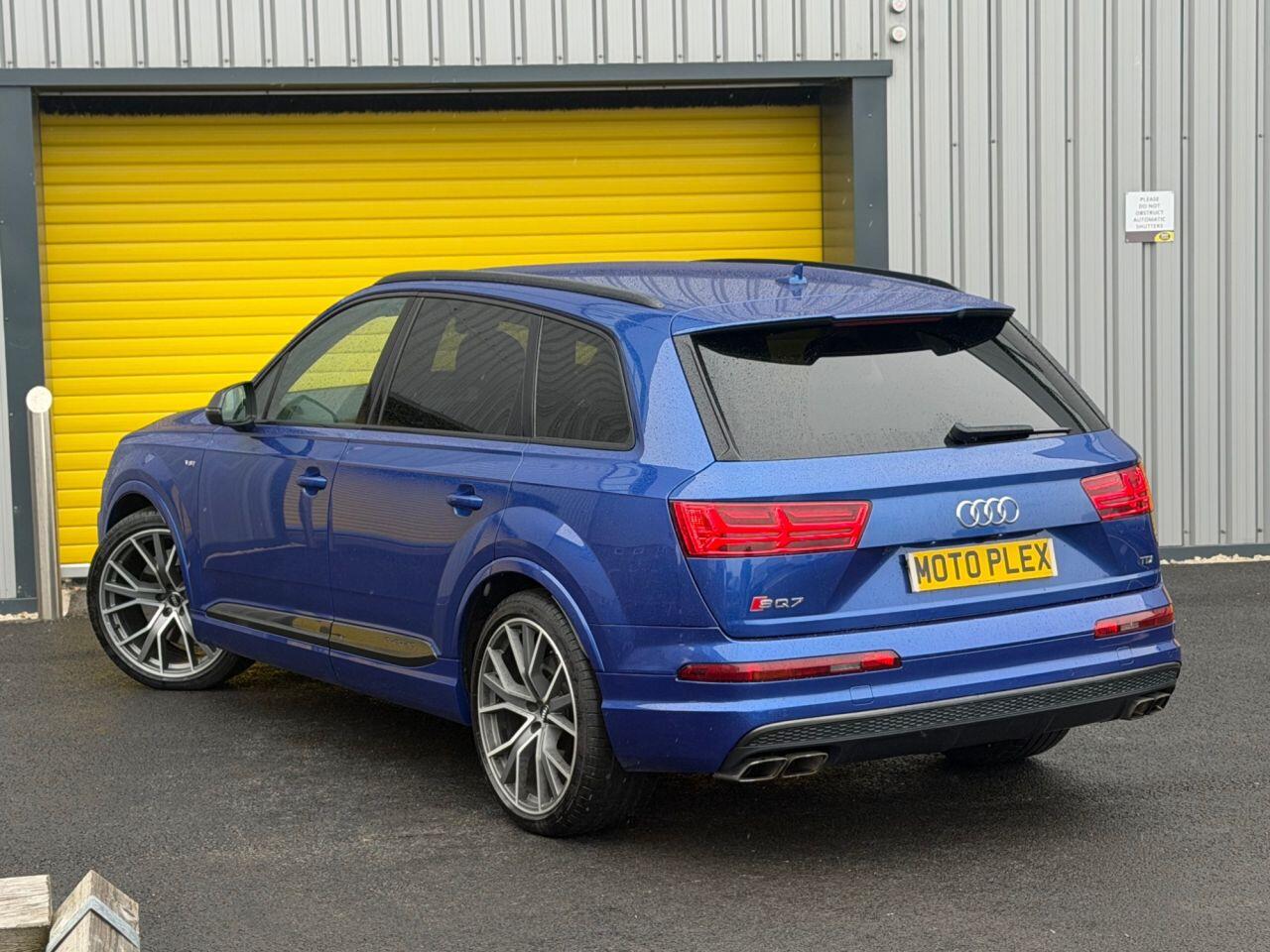Audi SQ7 view 20