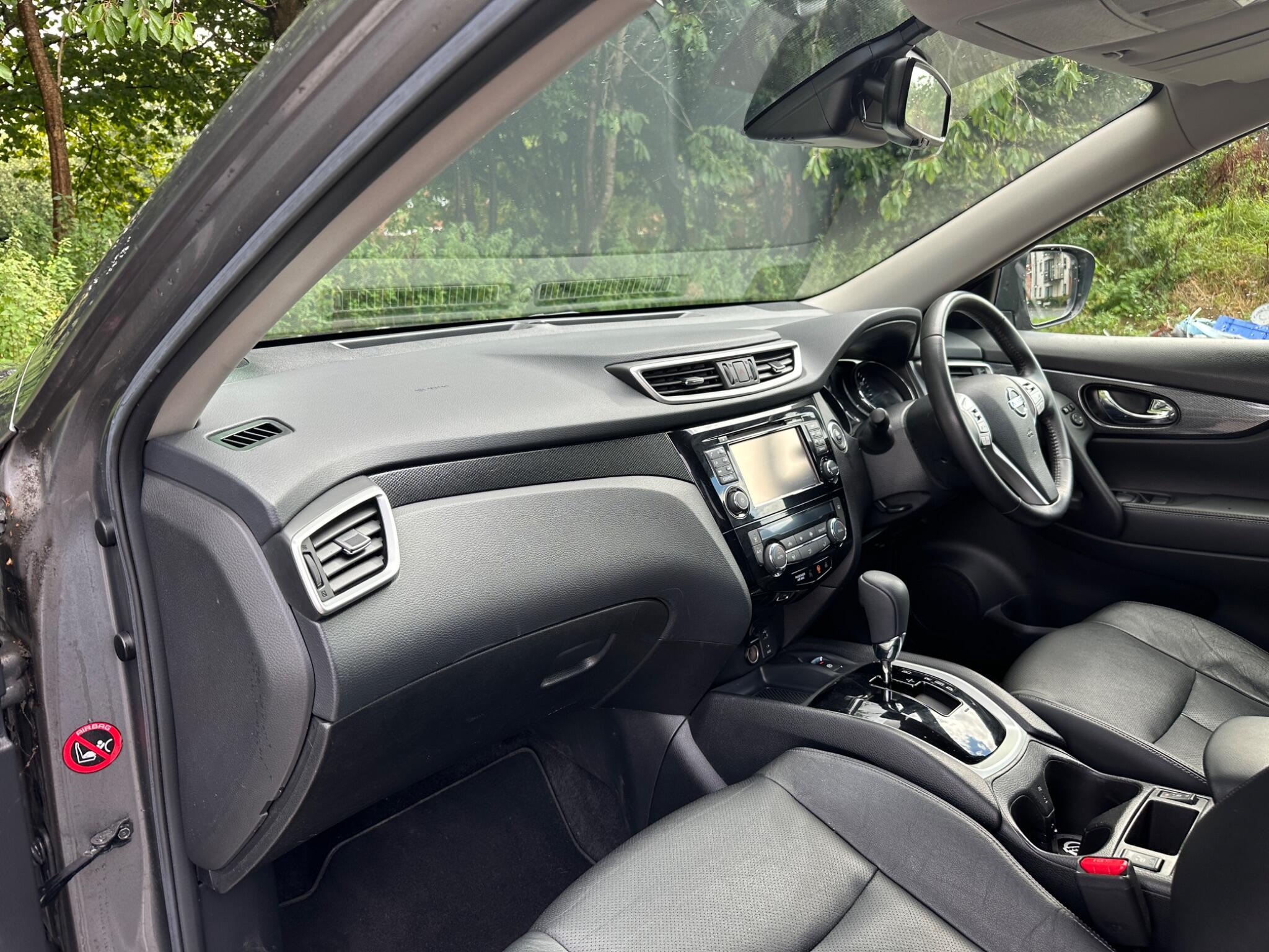 Nissan X-Trail view 18