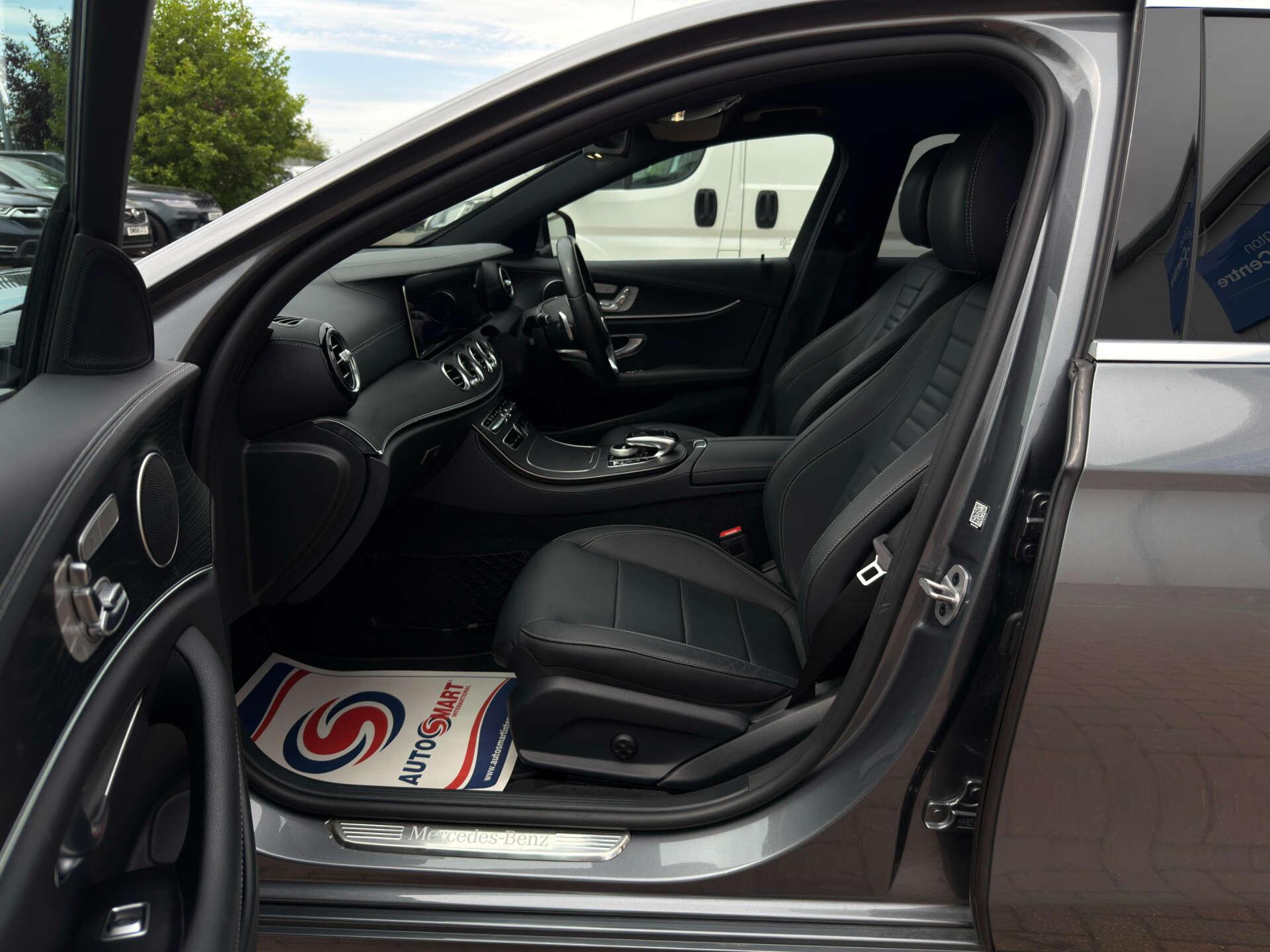 Mercedes-Benz E Class view 40