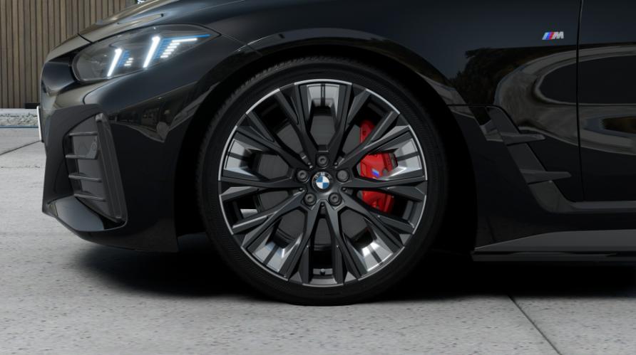BMW i4 view 6