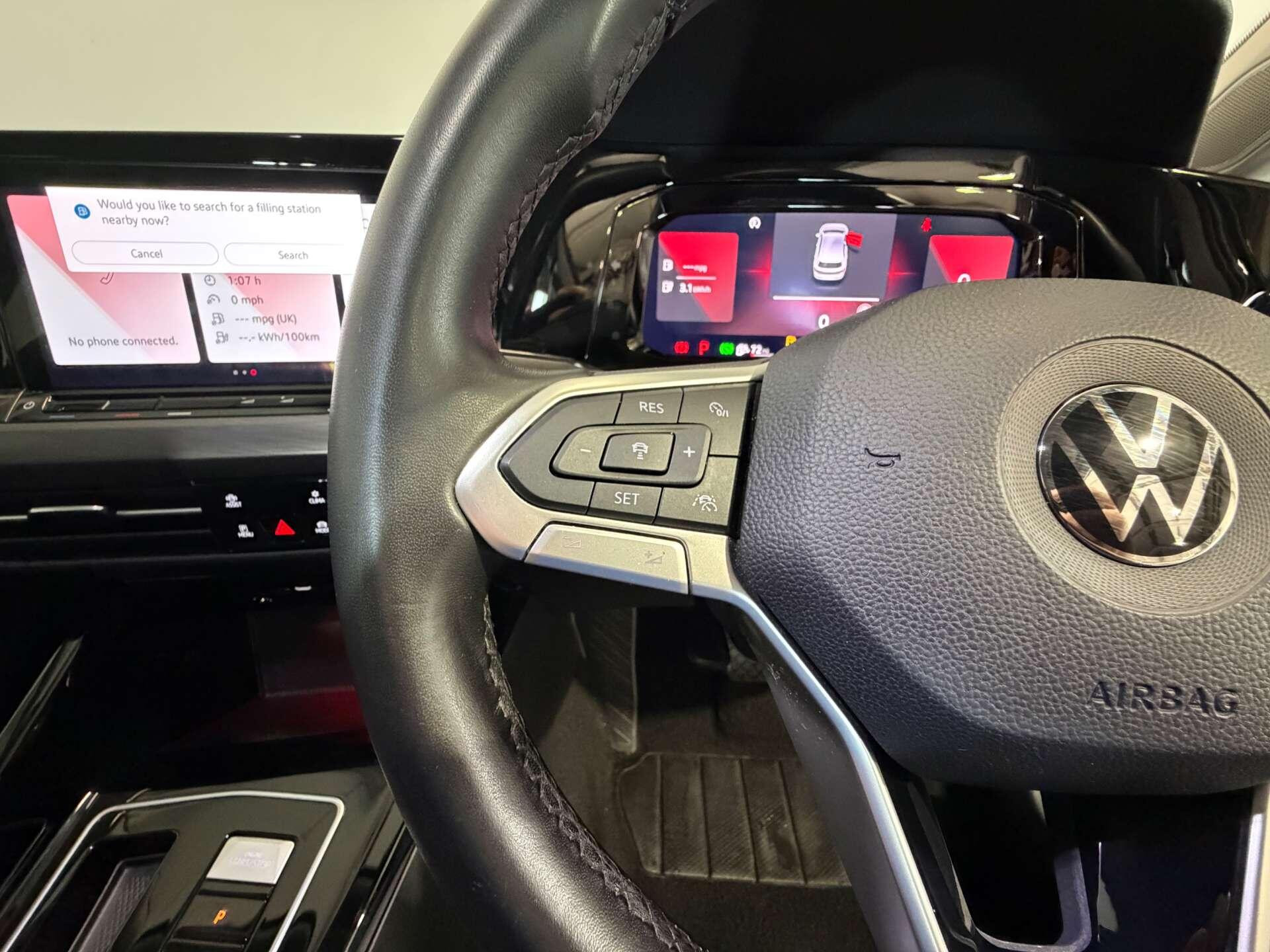 Volkswagen Golf view 30