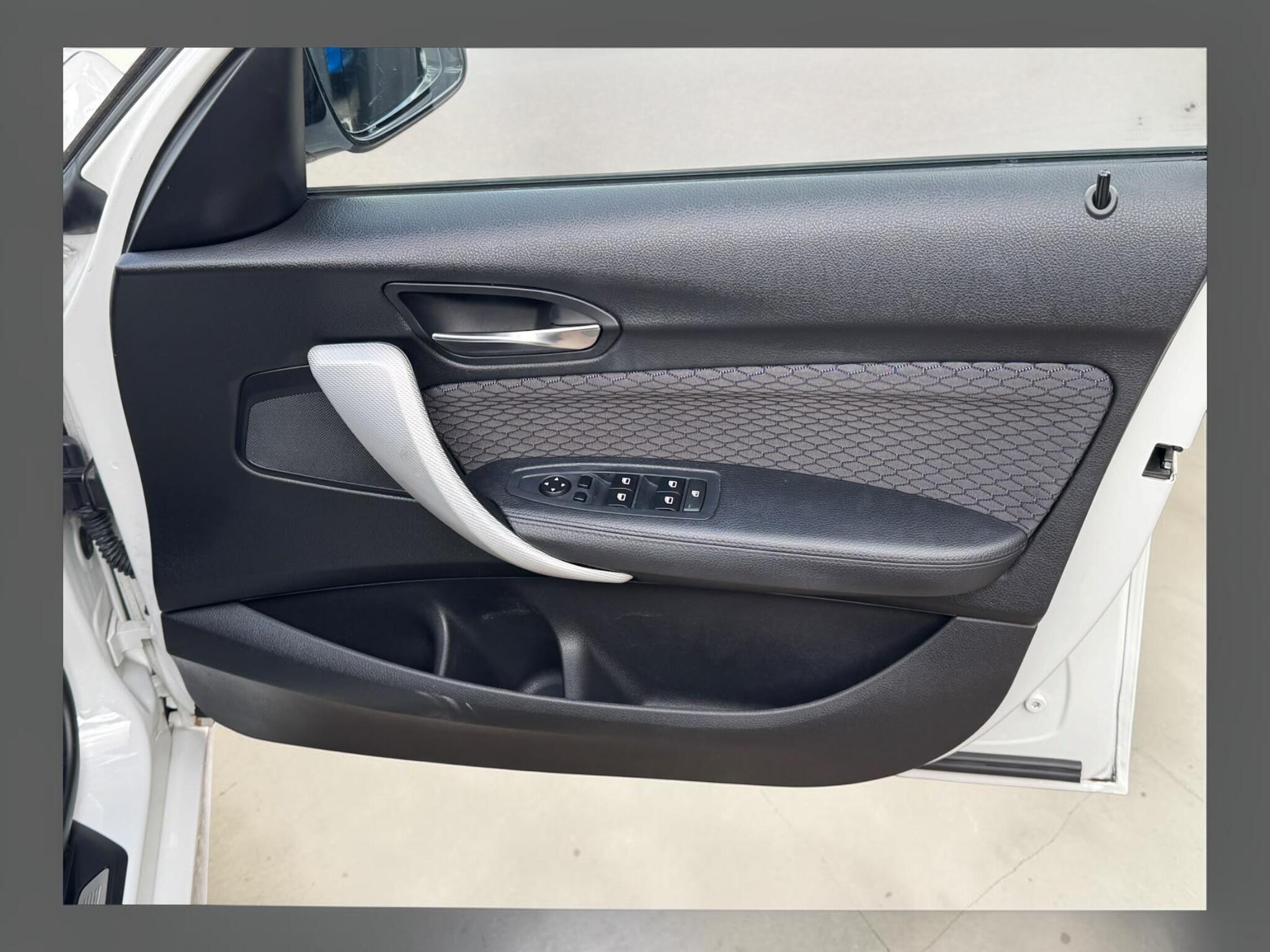 BMW 1 Series view 29