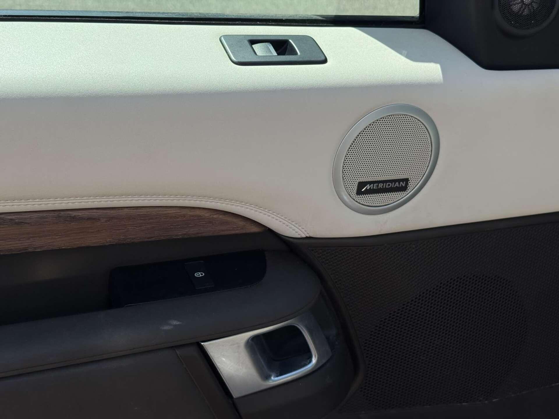 Land Rover Discovery 3 view 47