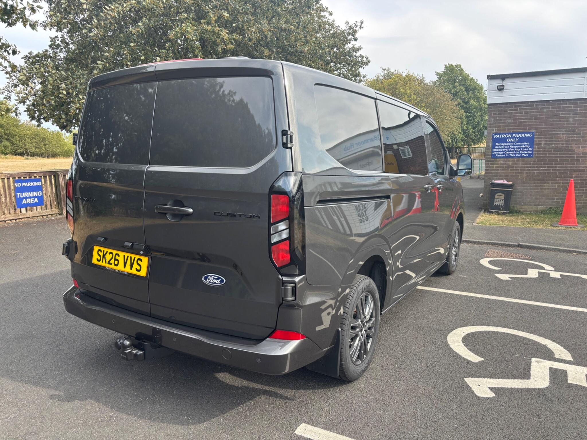 Ford Transit Custom view 7