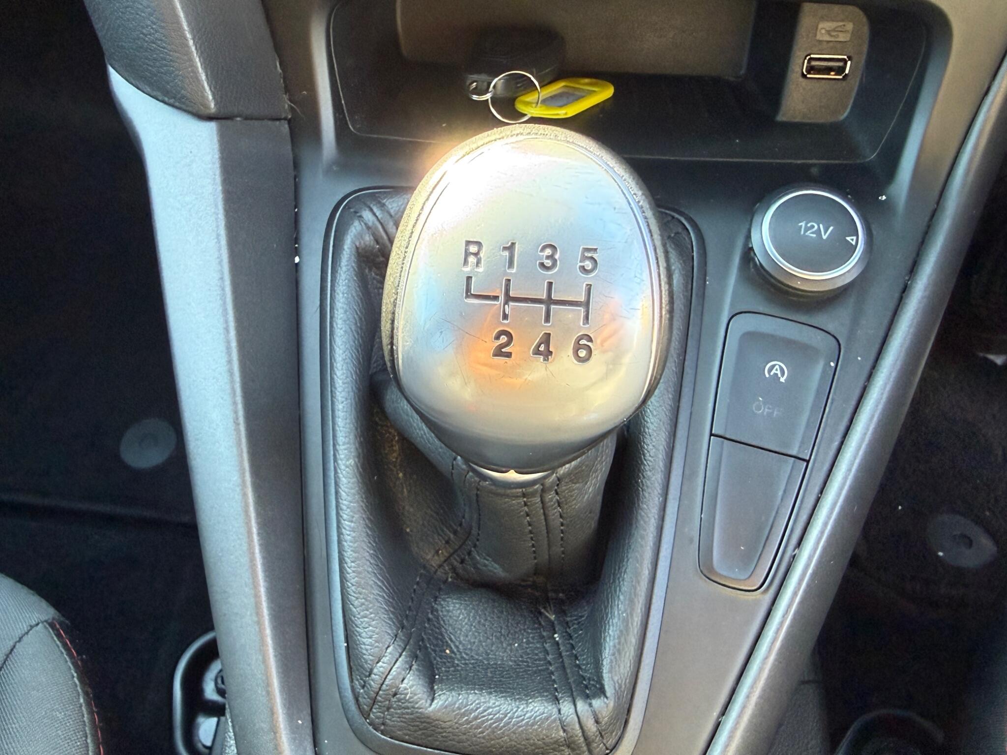 2018 Ford Focus image 17