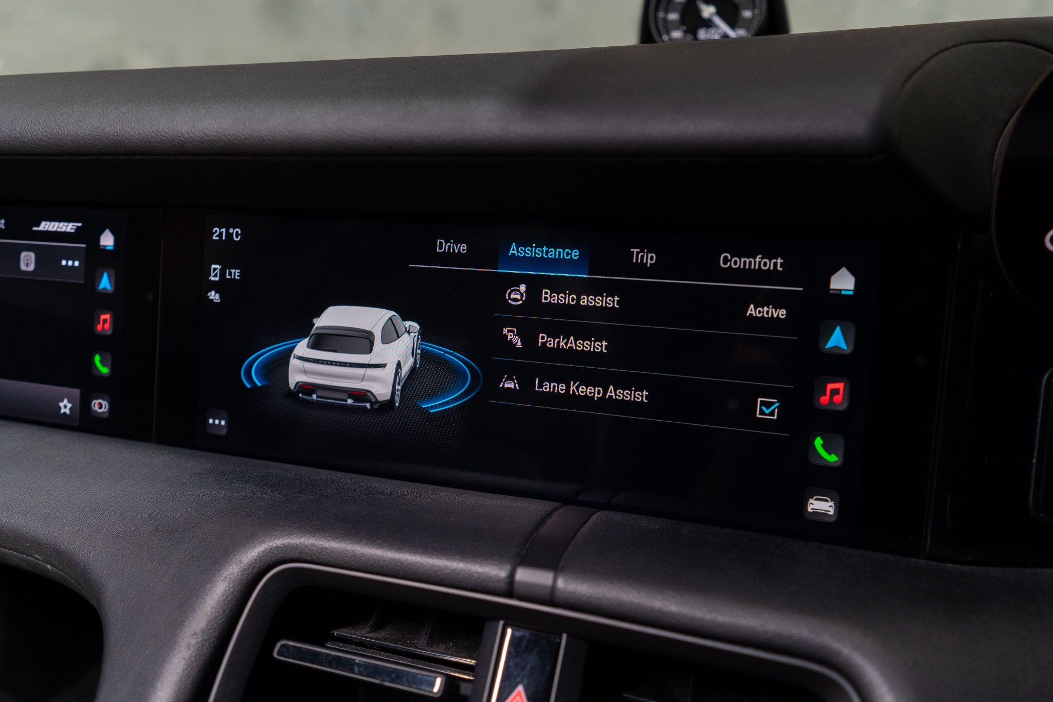 Porsche Taycan view 25