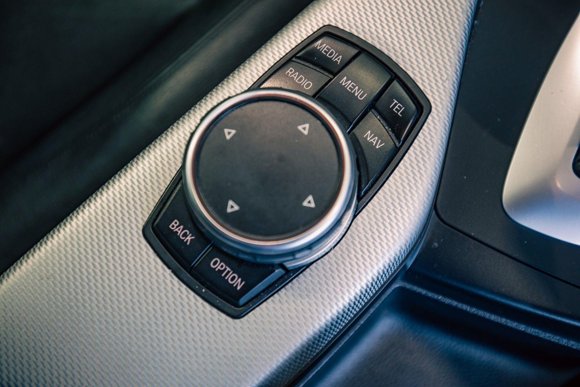 BMW 2 Series view 19