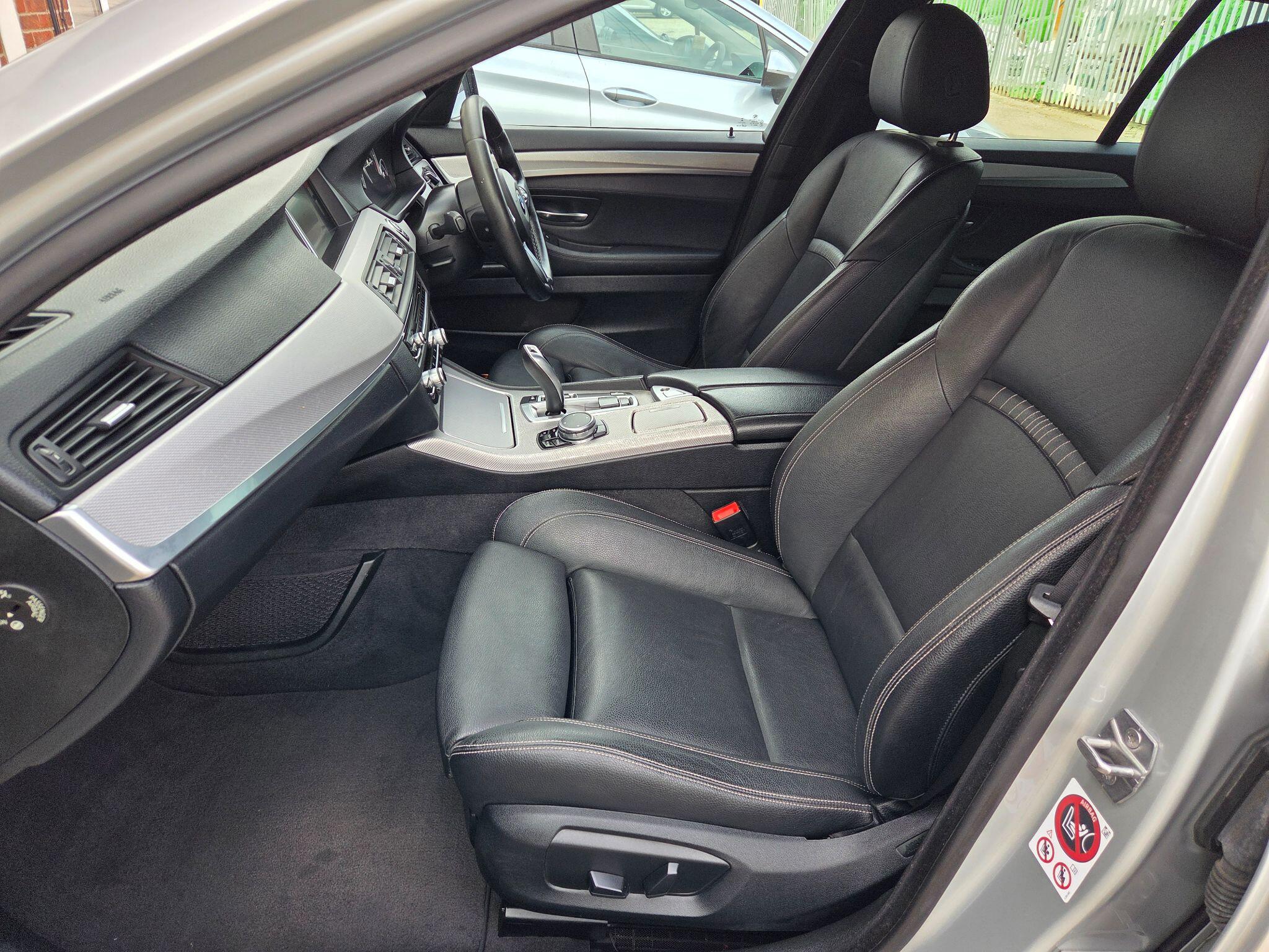BMW 5 Series view 11